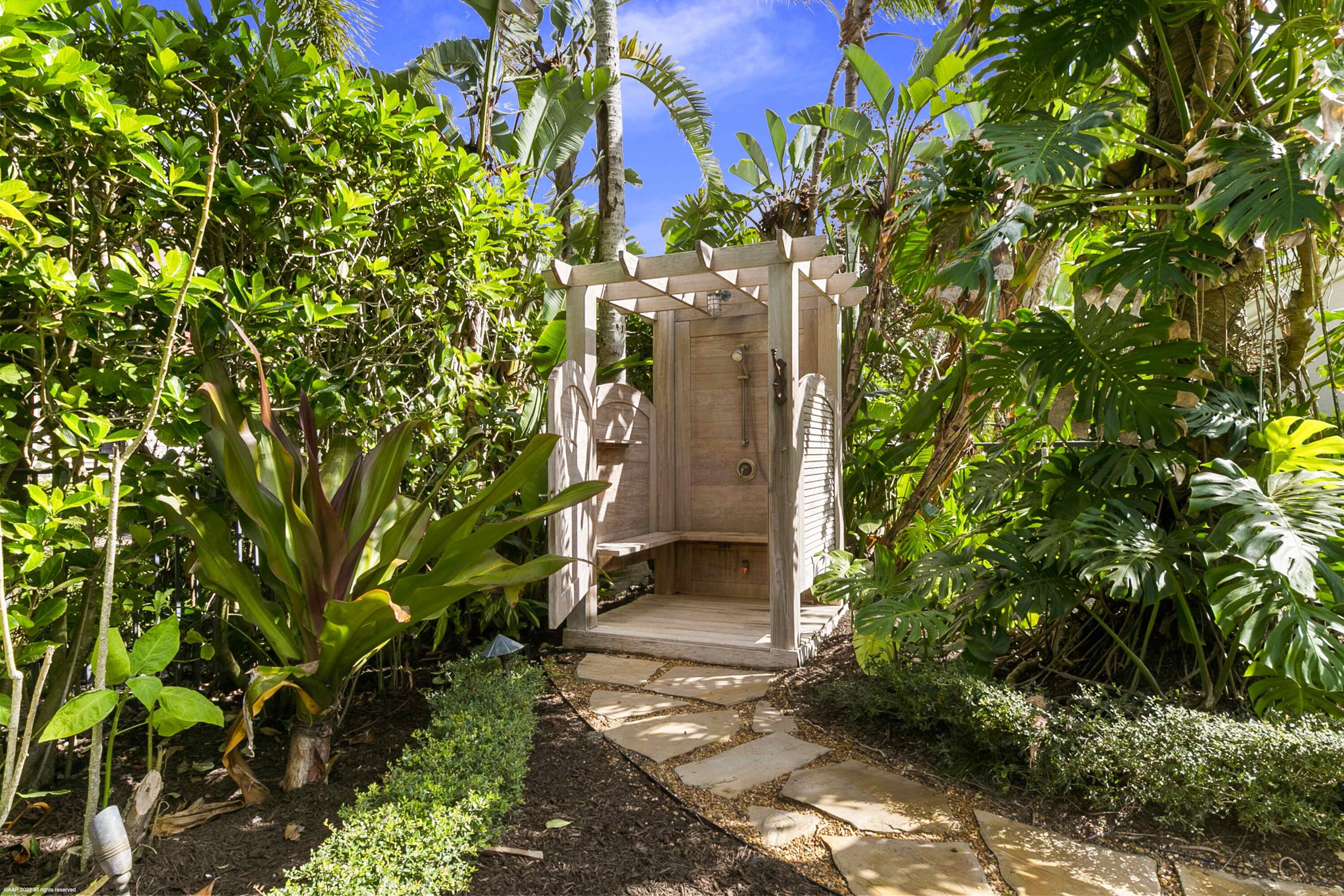 OLD PALM - Residential