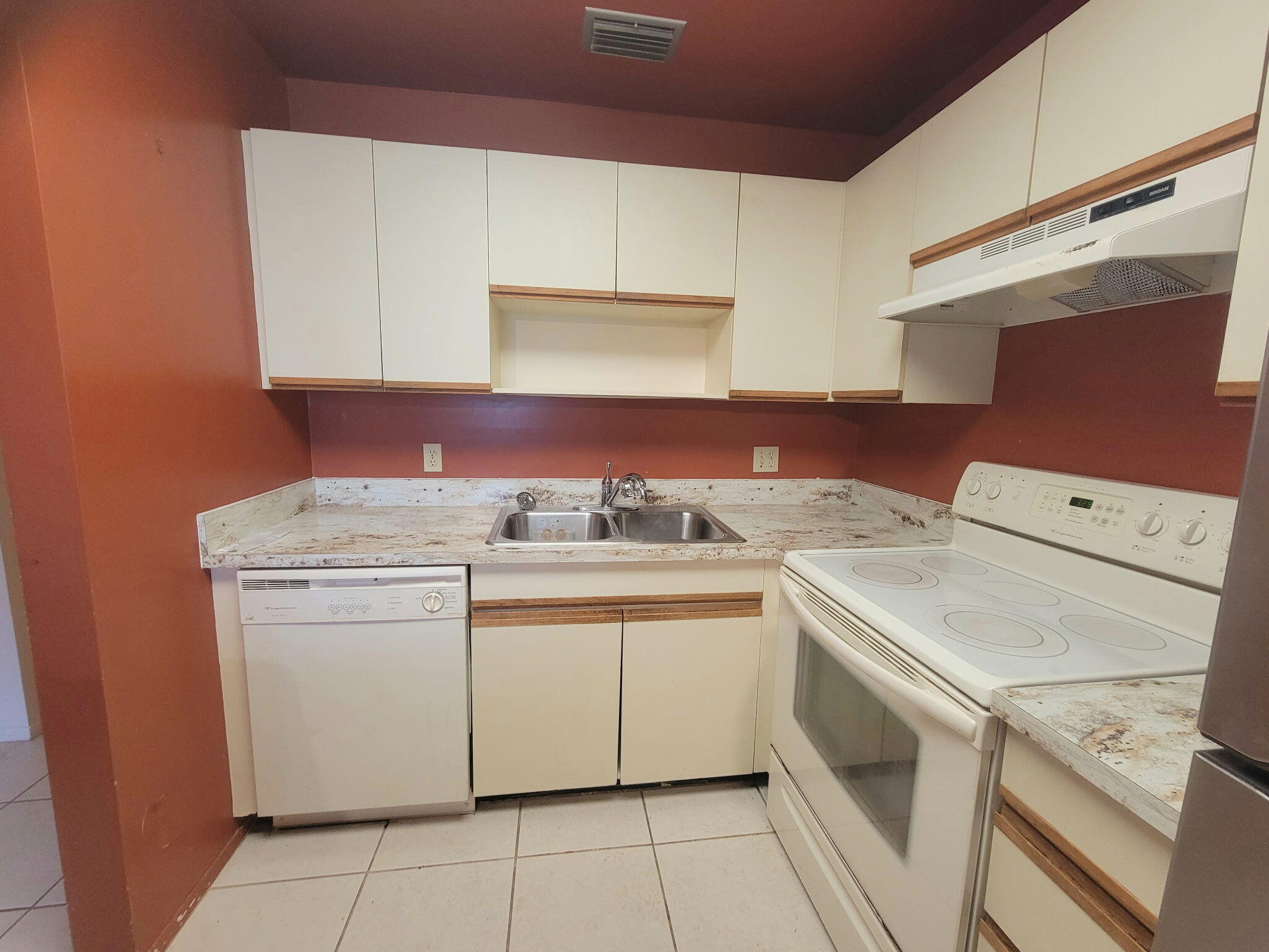 VISTA ST LUCIE - Residential
