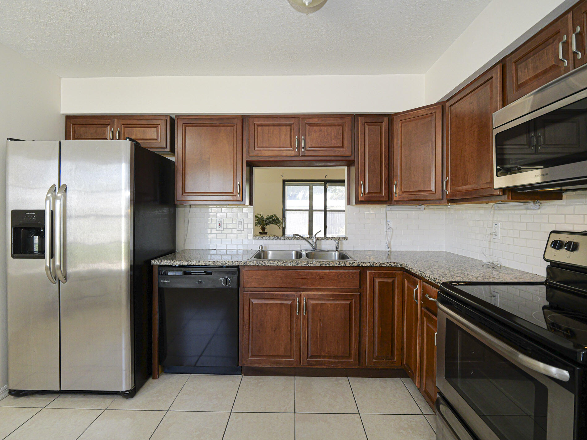 LAURELWOOD UNIT 3 - Residential
