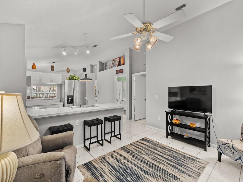 KINGS ISLE PHASE III - Residential
