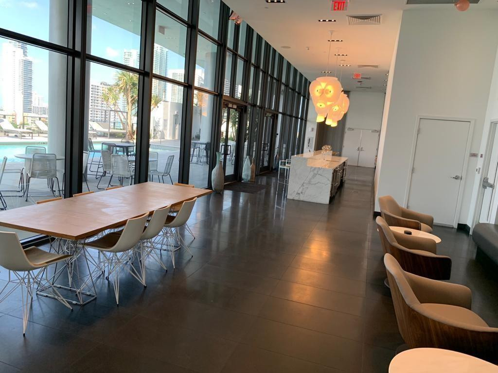 CANVAS CONDO - Residential Lease