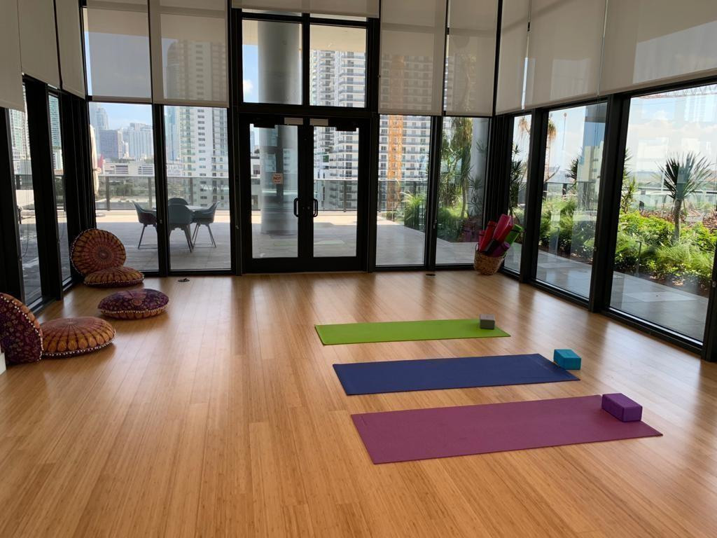 CANVAS CONDO - Residential Lease