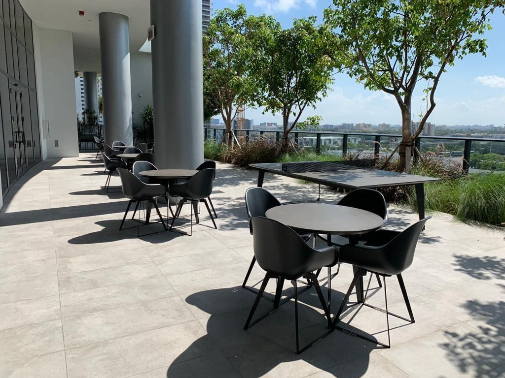 CANVAS CONDO - Residential Lease