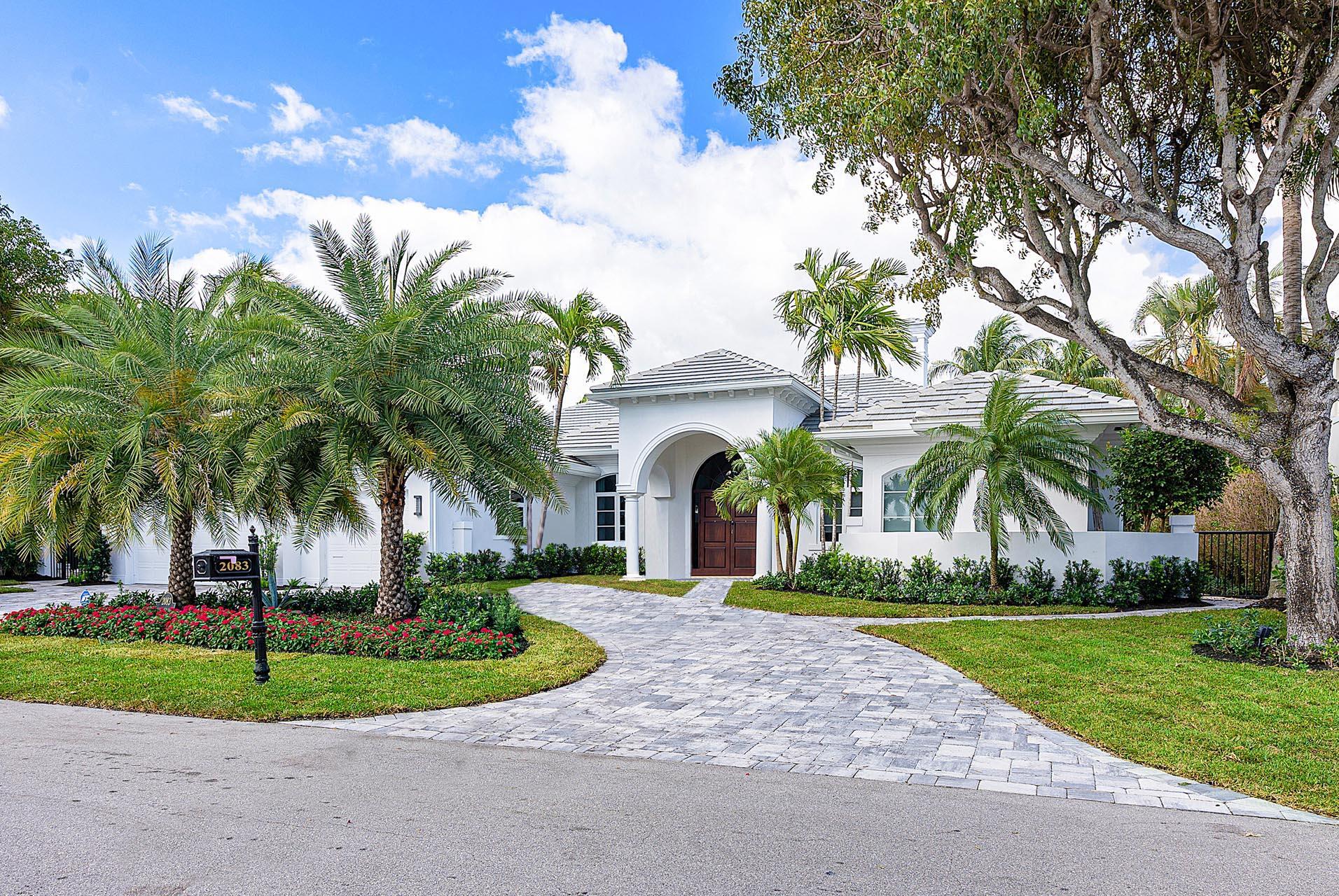 ROYAL PALM YACHT & COUNTRY CLUB - Residential