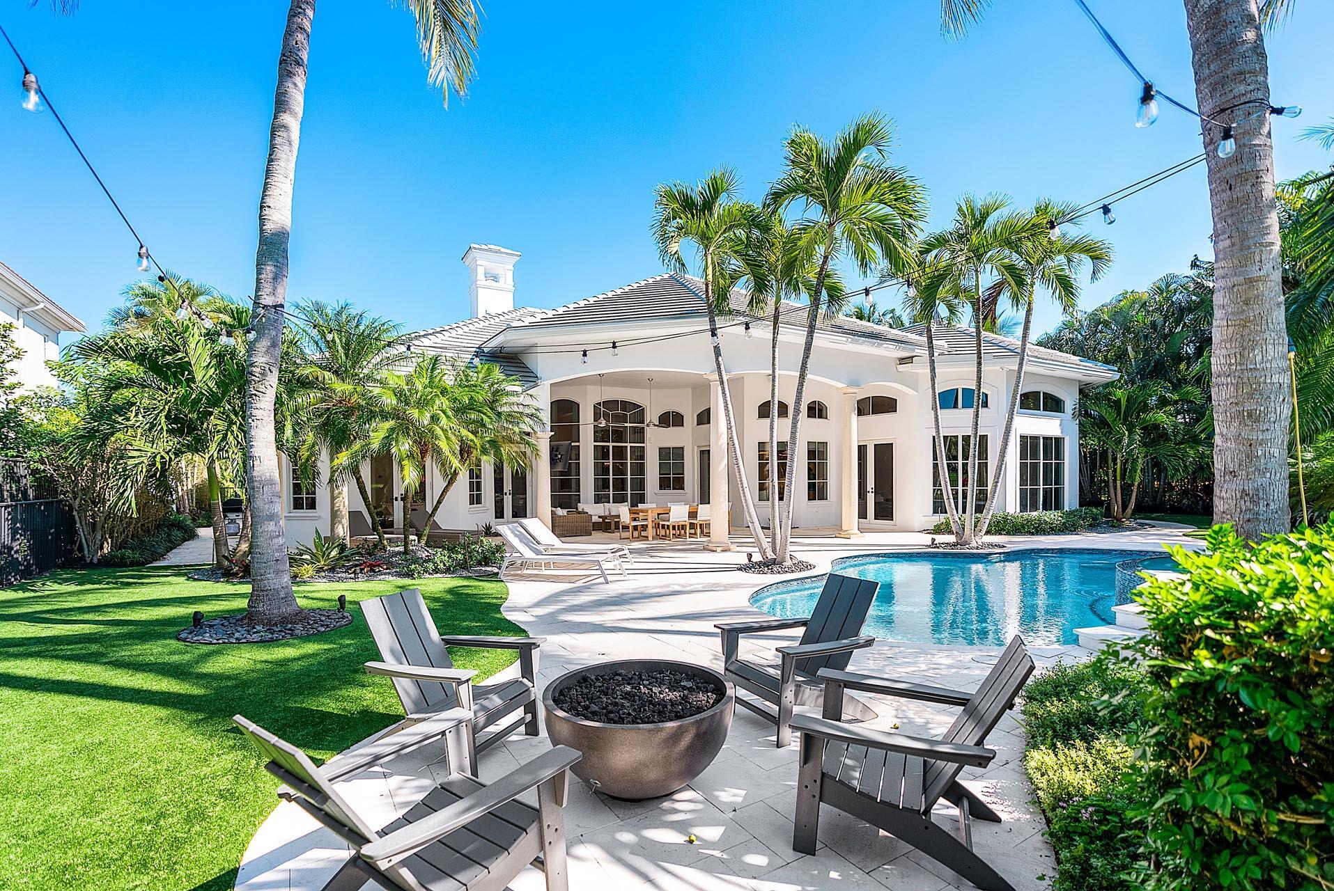ROYAL PALM YACHT & COUNTRY CLUB - Residential