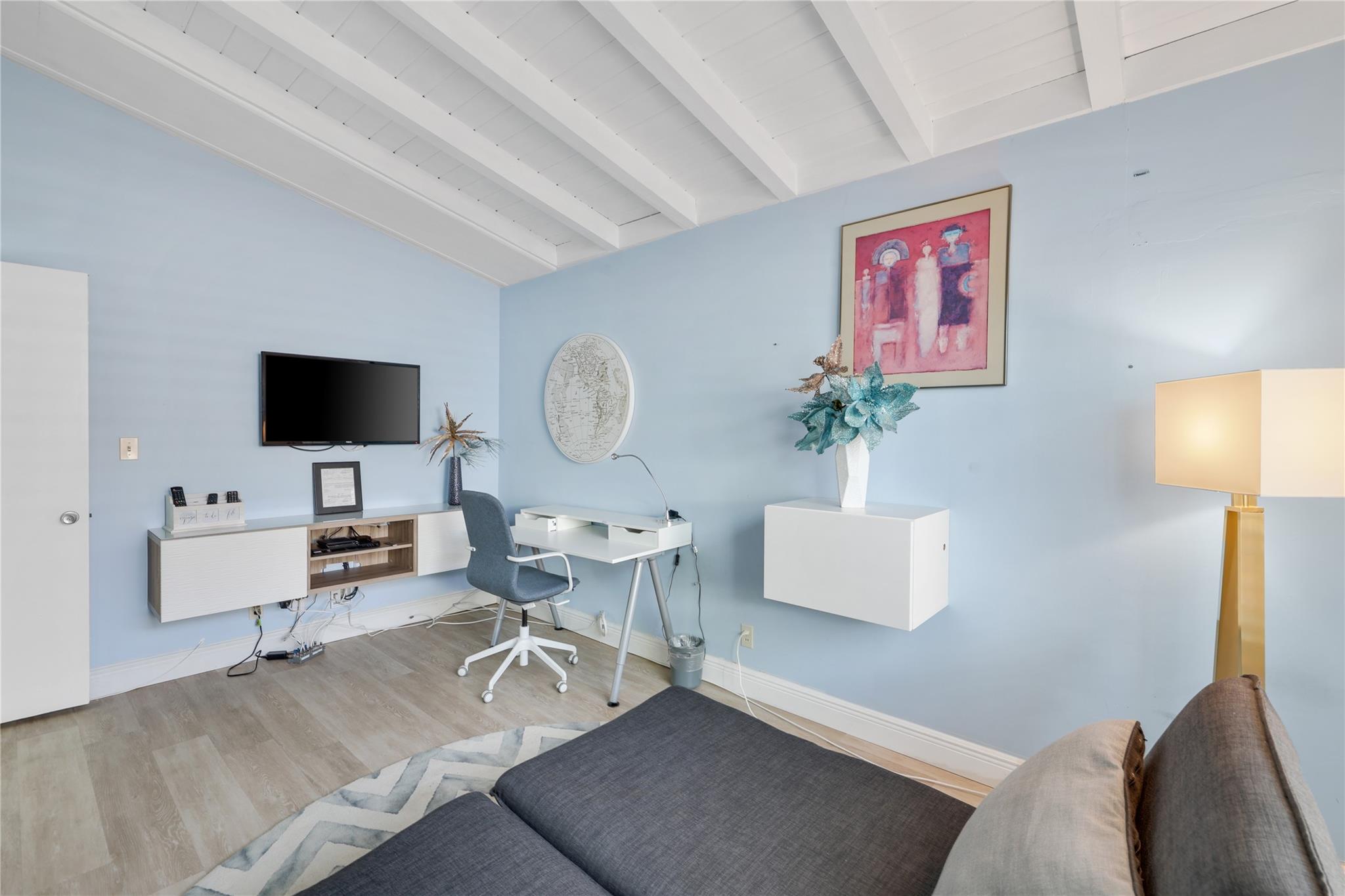 Gill Isles 44-13 B - Residential