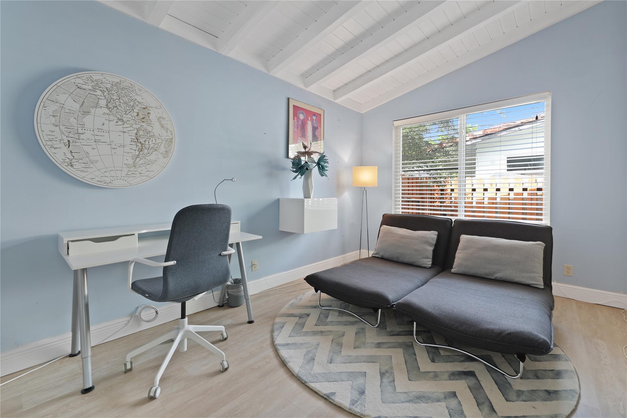Gill Isles 44-13 B - Residential