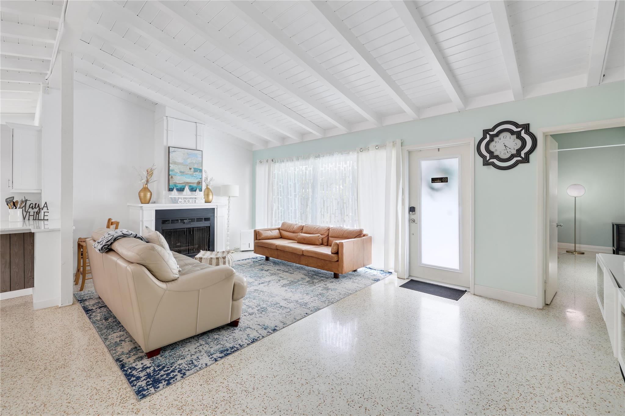 Gill Isles 44-13 B - Residential