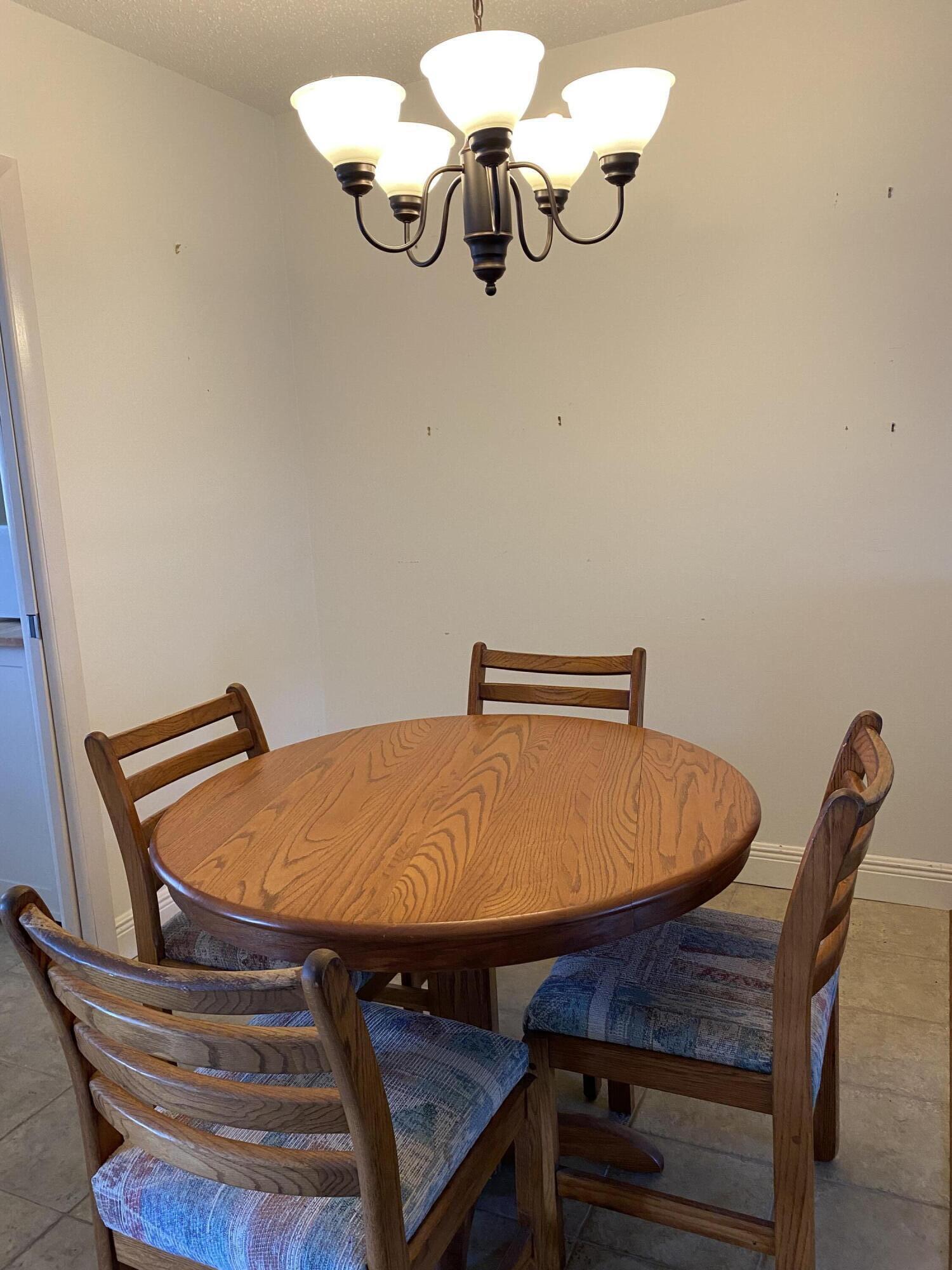 CRESTHAVEN VILLAS CONDO 33 - Residential