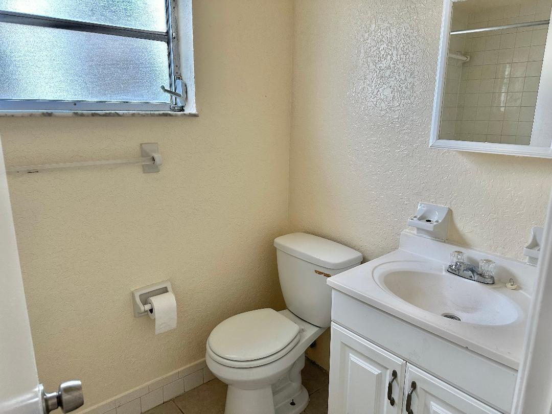 ENCLAVE SANDPIPER CONDO - Residential Lease