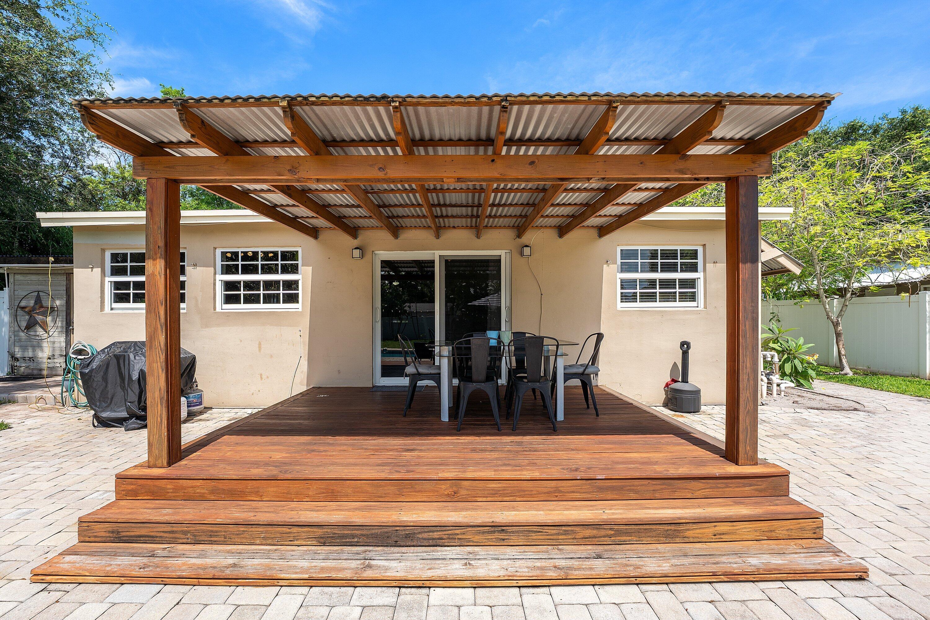PLUMOSA PARK SEC A, B AND D - Residential