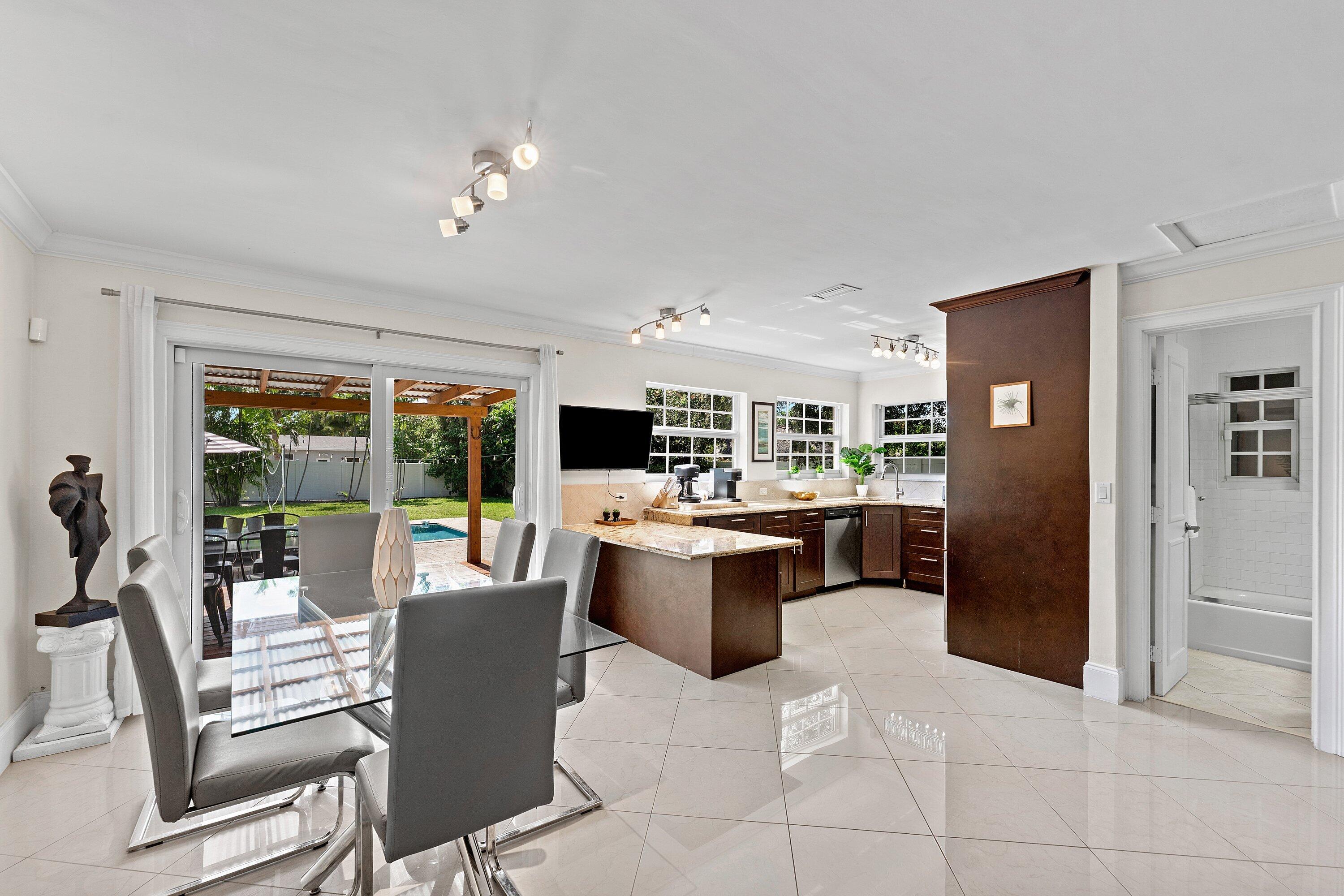 PLUMOSA PARK SEC A, B AND D - Residential