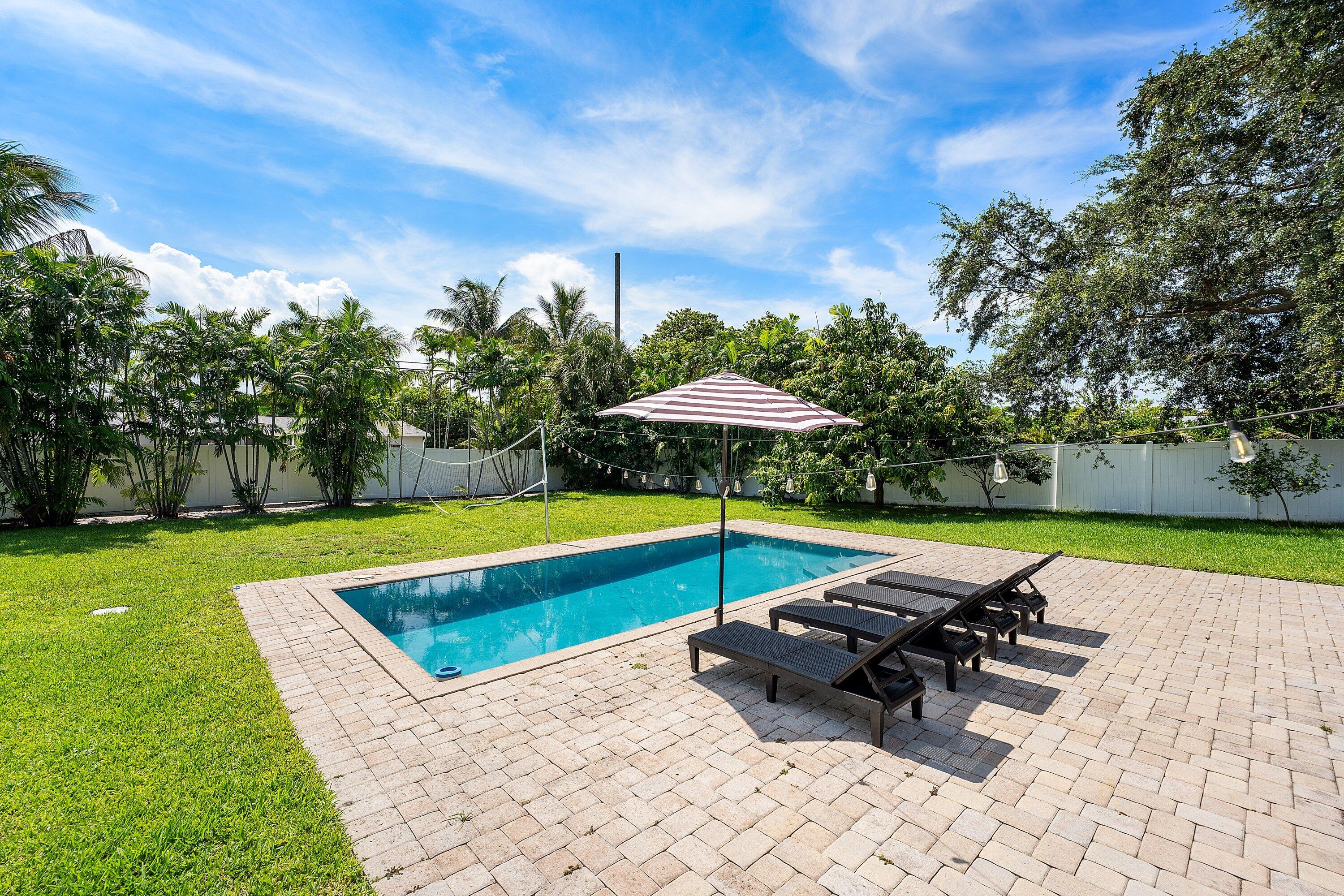 PLUMOSA PARK SEC A, B AND D - Residential