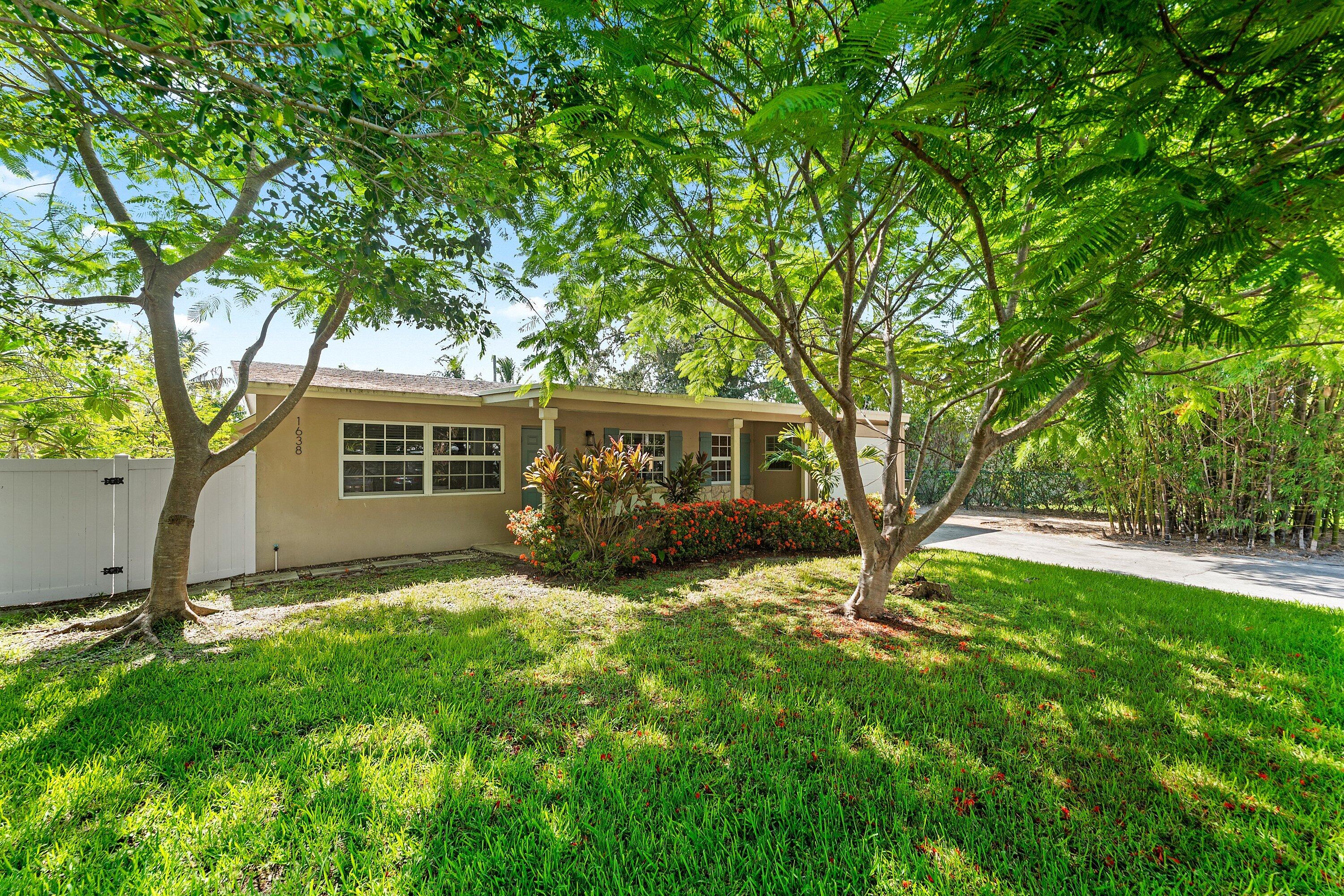 PLUMOSA PARK SEC A, B AND D - Residential