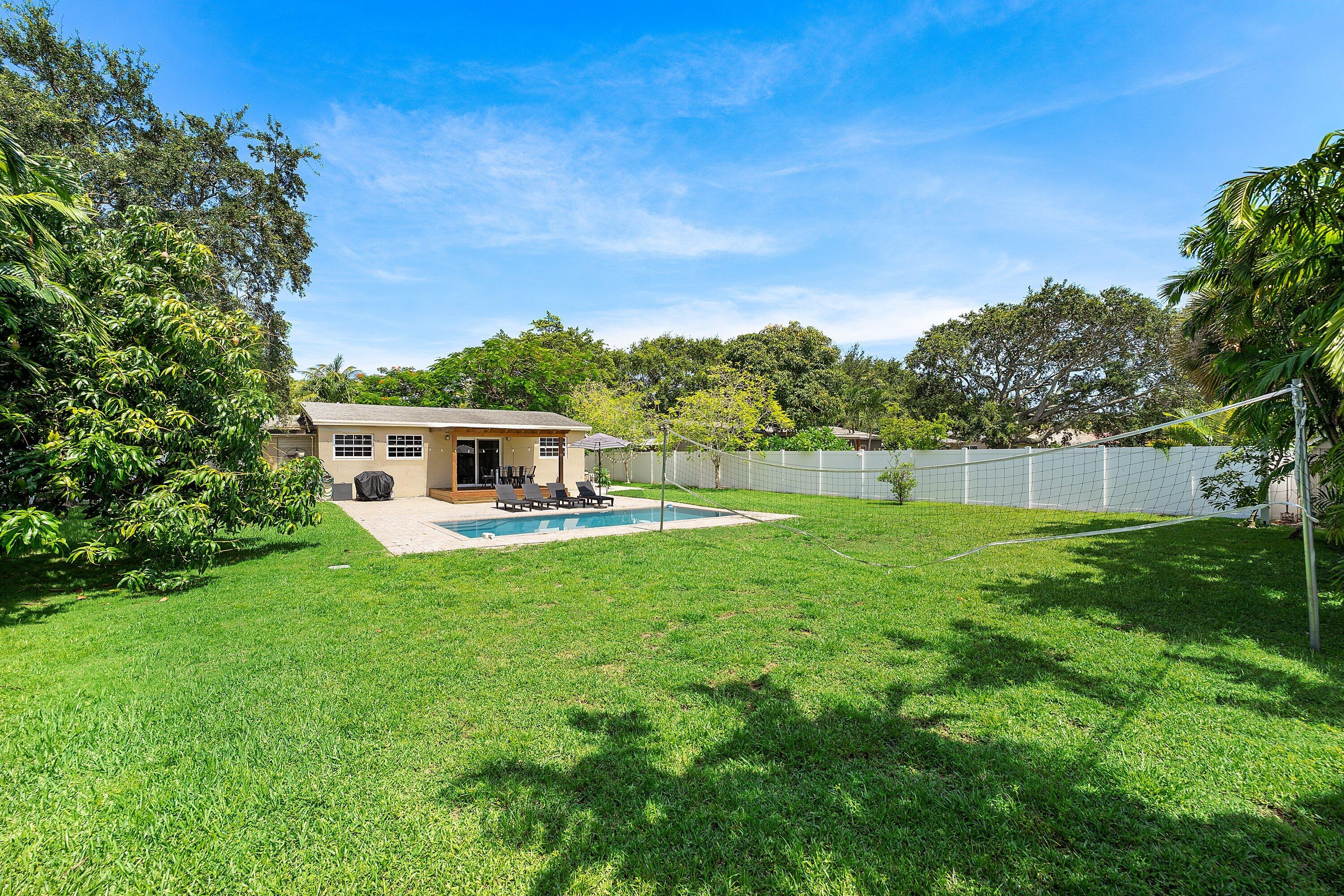 PLUMOSA PARK SEC A, B AND D - Residential