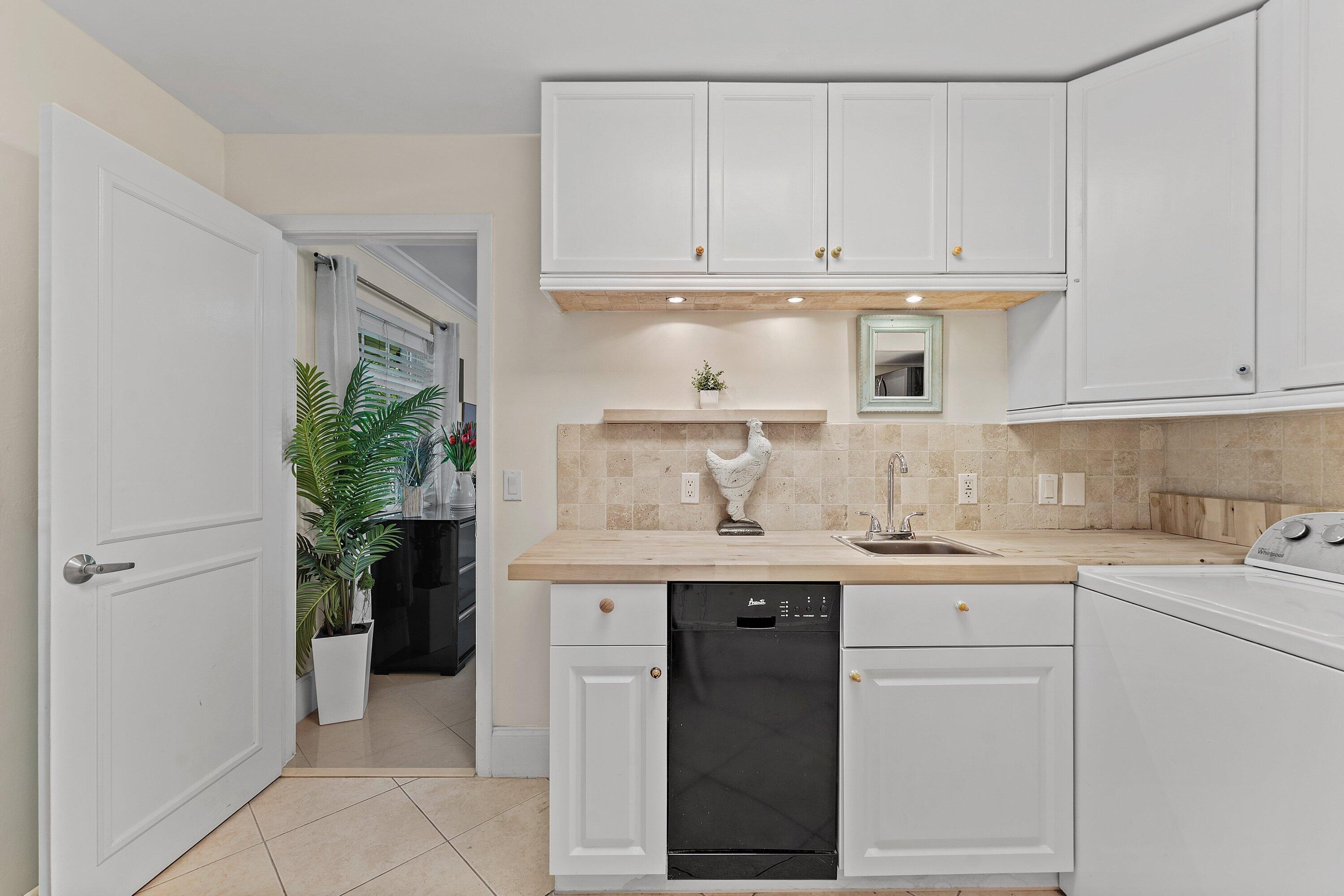 PLUMOSA PARK SEC A, B AND D - Residential