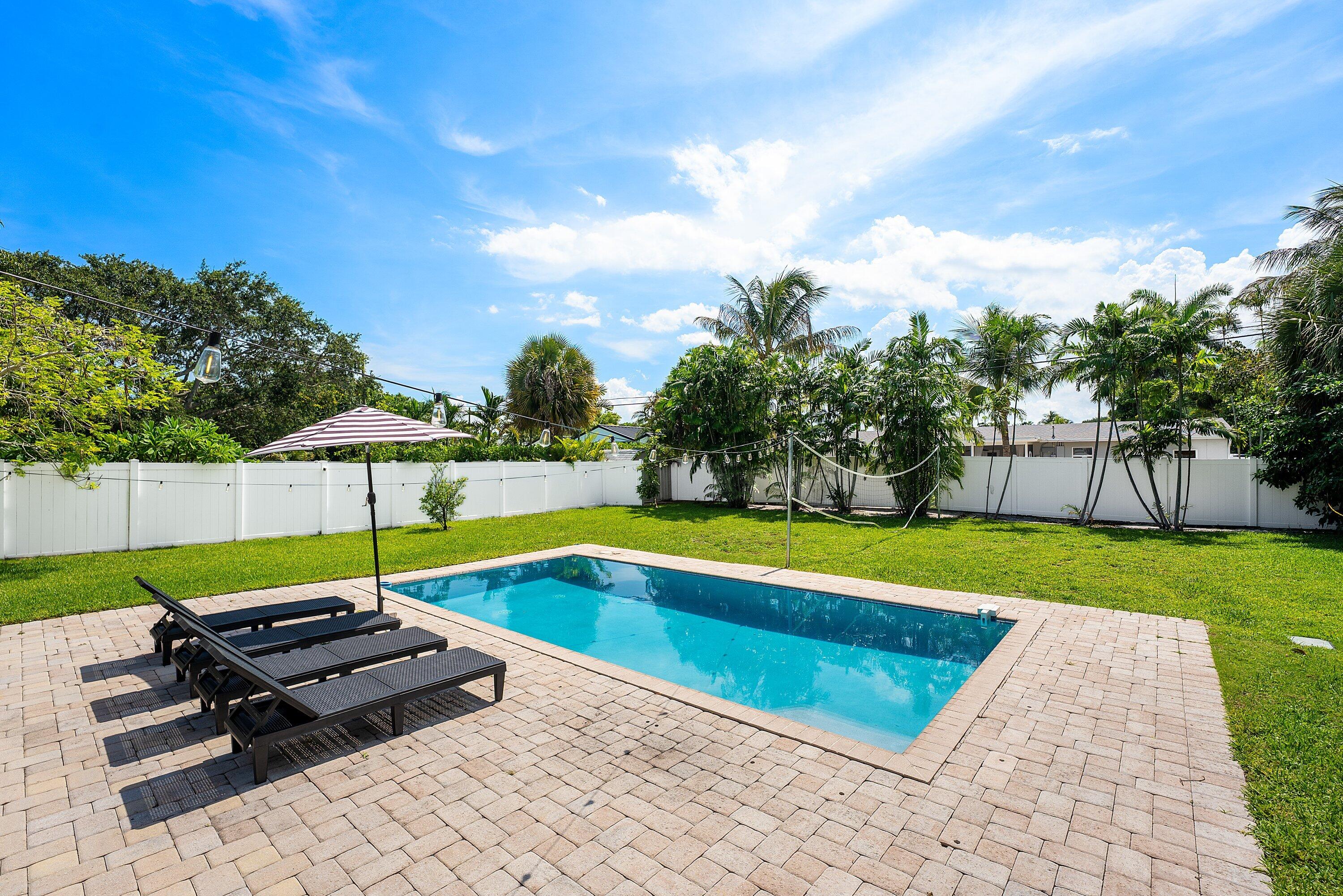 PLUMOSA PARK SEC A, B AND D - Residential