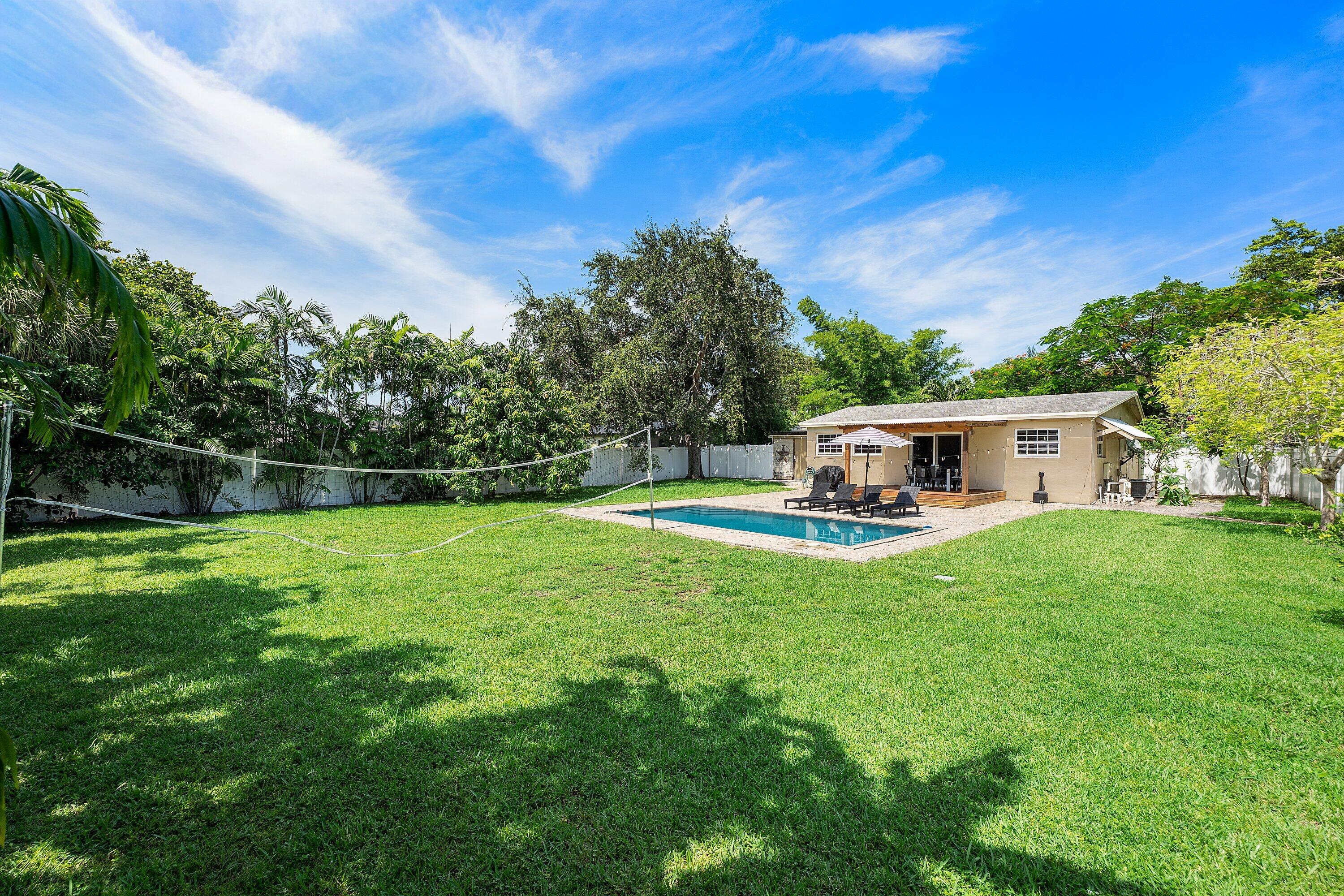 PLUMOSA PARK SEC A, B AND D - Residential