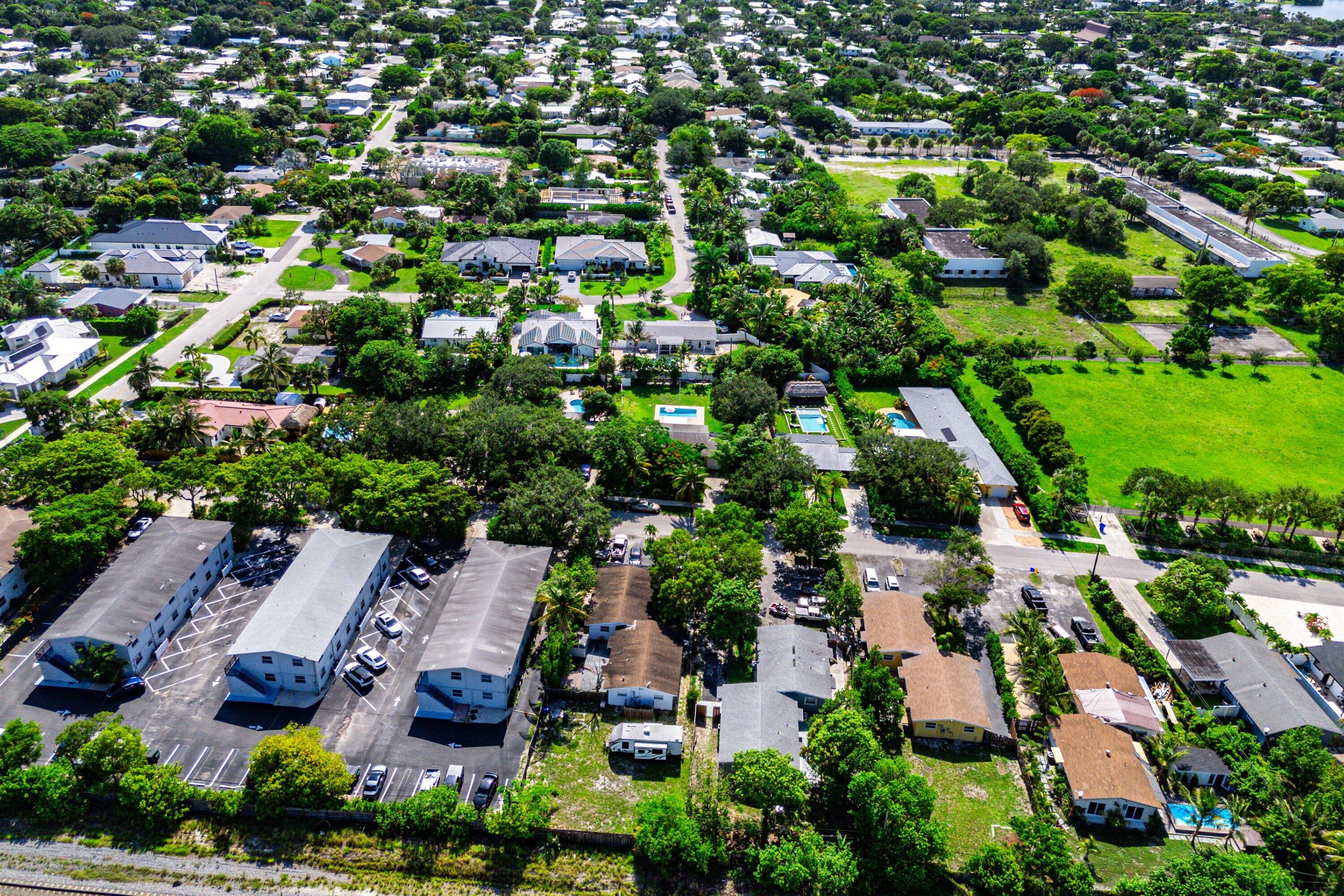 PLUMOSA PARK SEC A, B AND D - Residential