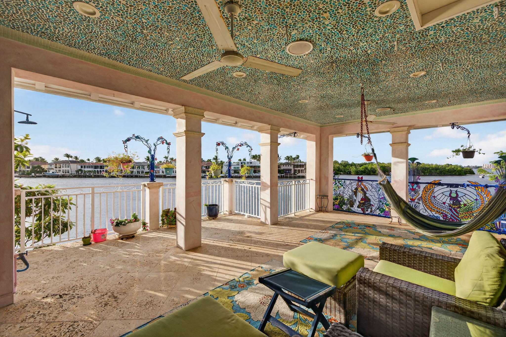 SUN AND SURF - Residential