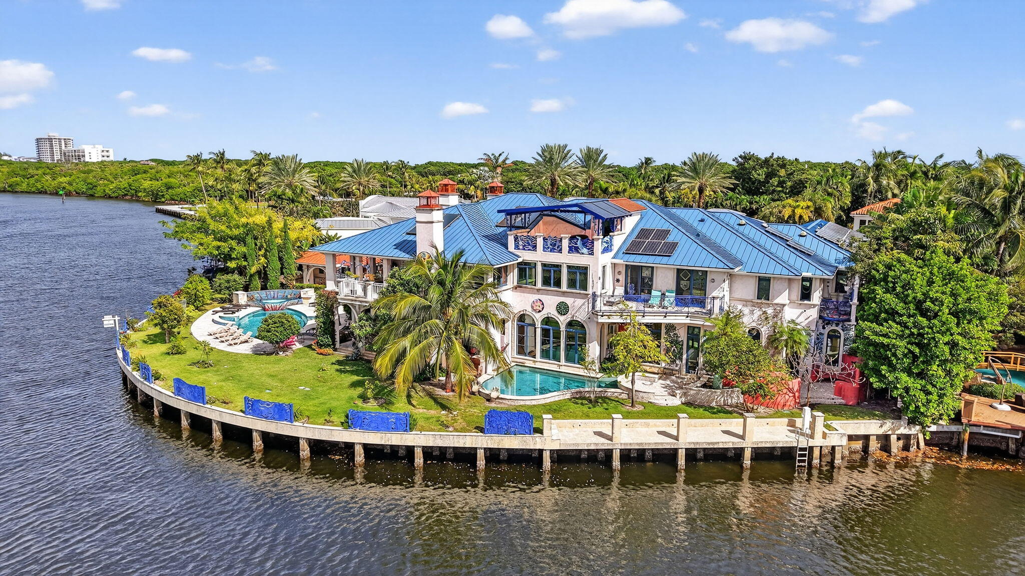 SUN AND SURF - Residential