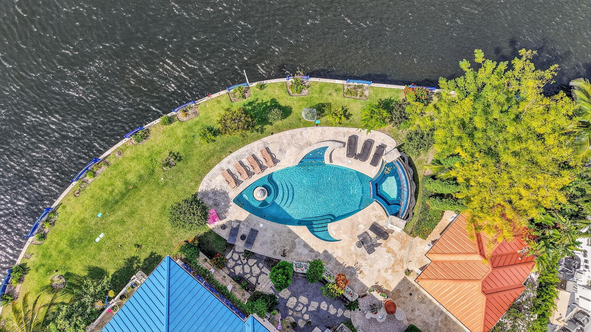 SUN AND SURF - Residential