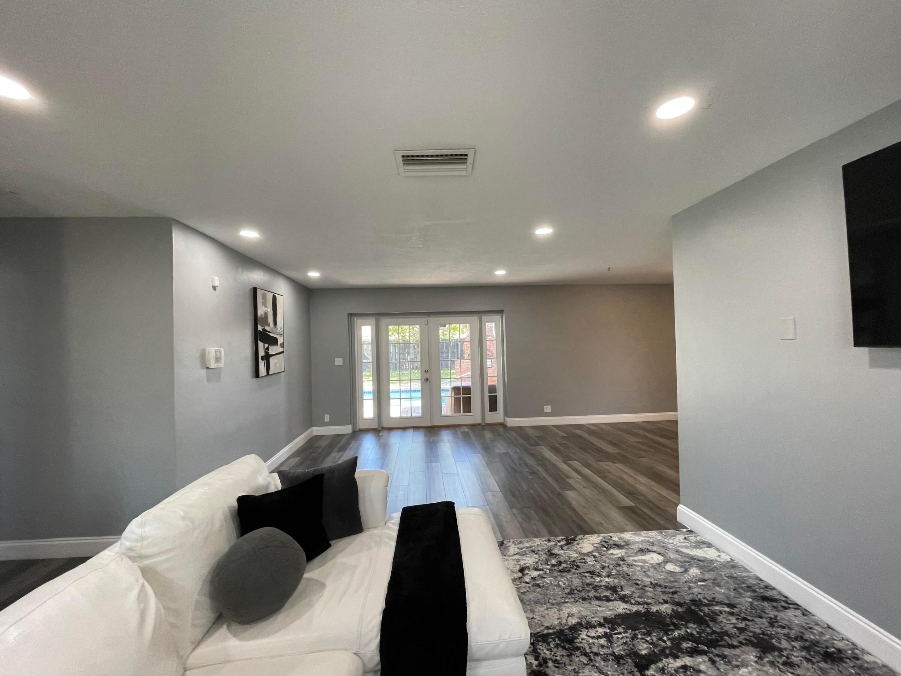 CORAL RIDGE ISLES - Residential Lease