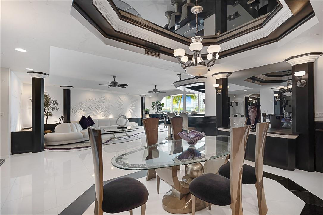MIZNER GRAND - Residential