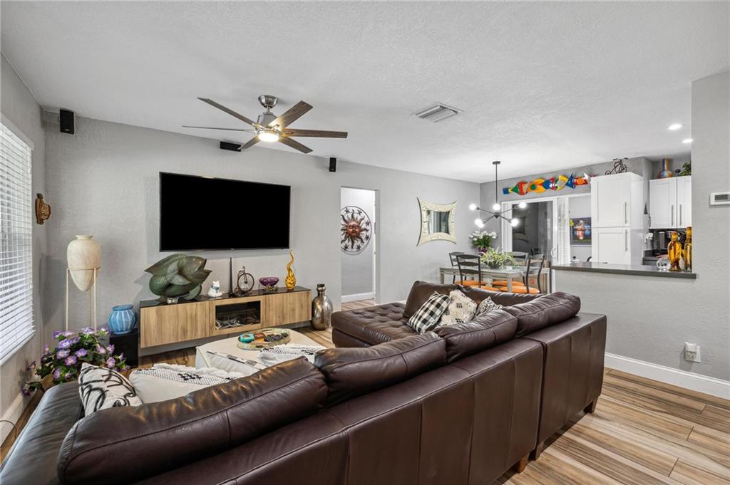 Mainlands Of Tamarac Lake - Residential