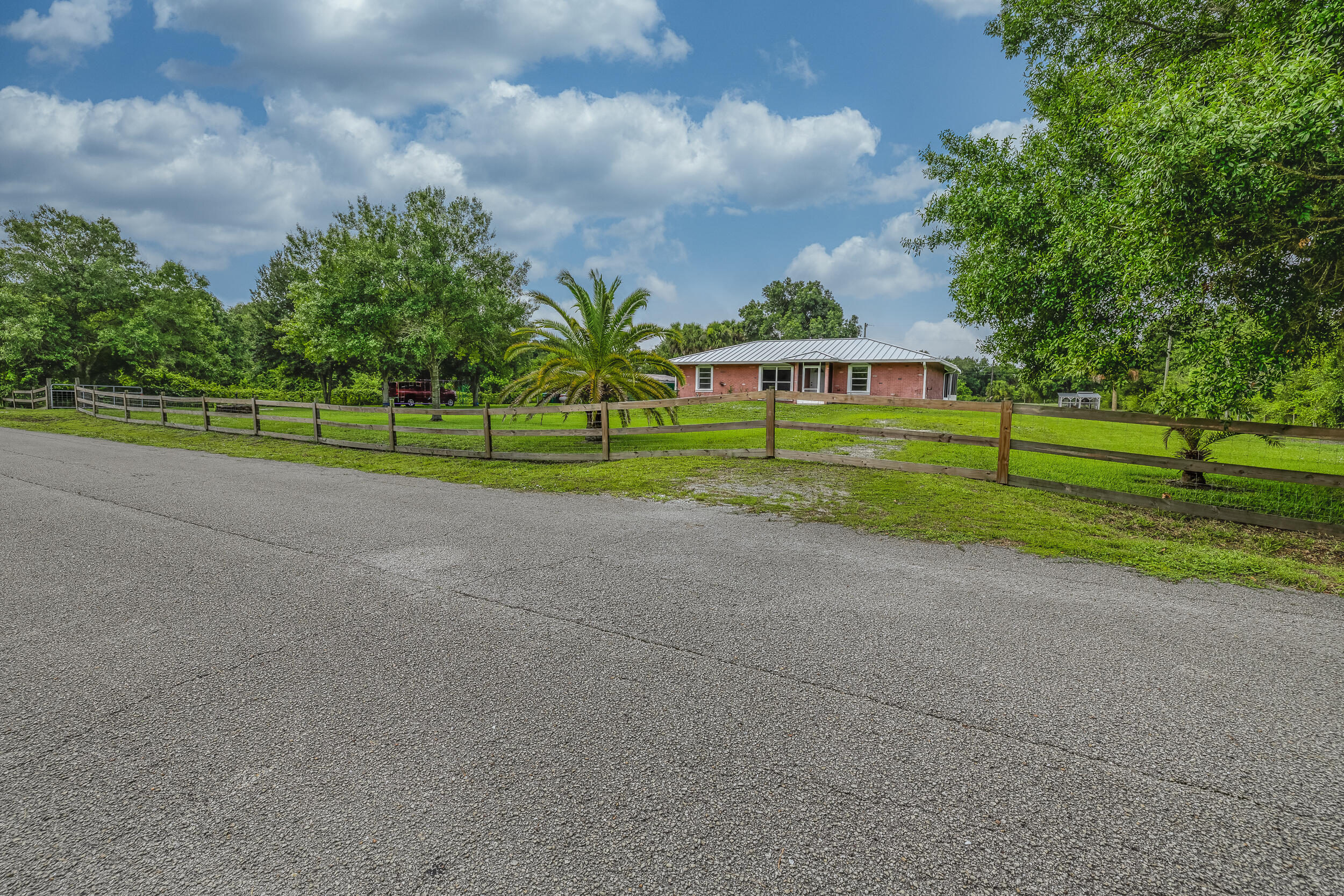 DIXIE RANCH ACRES - Residential