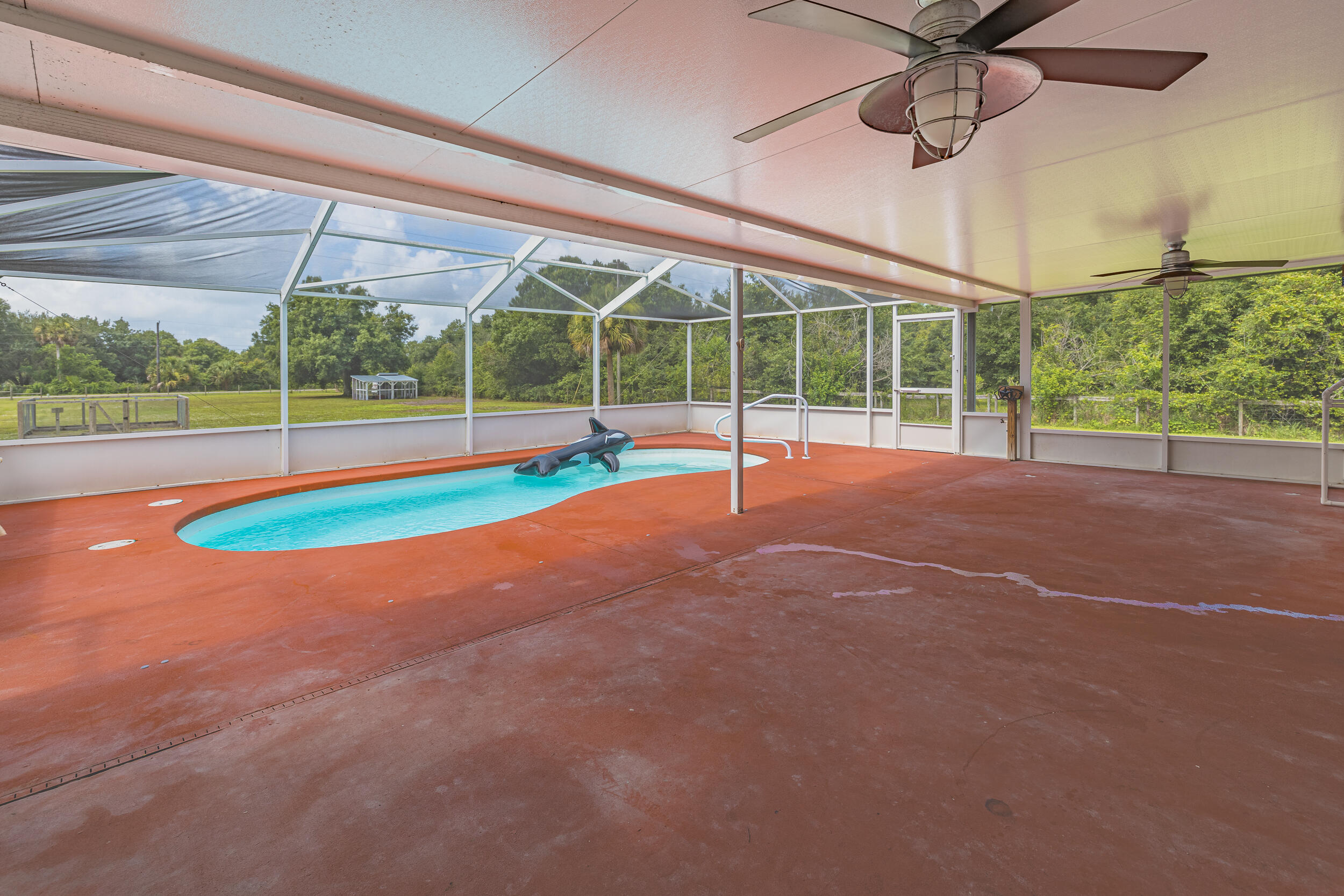 DIXIE RANCH ACRES - Residential