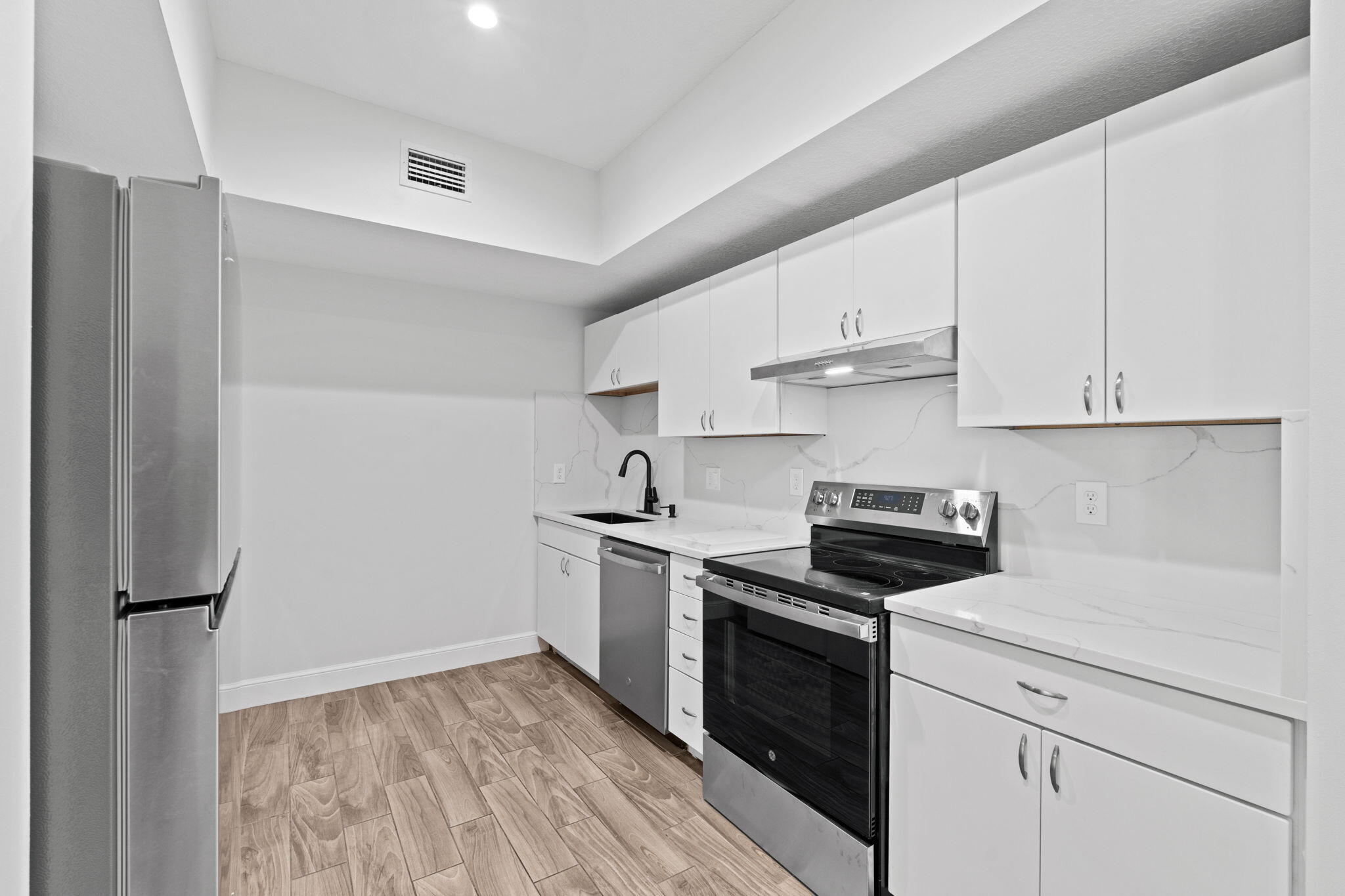 RIVIERA IN PB 2 - Residential Lease