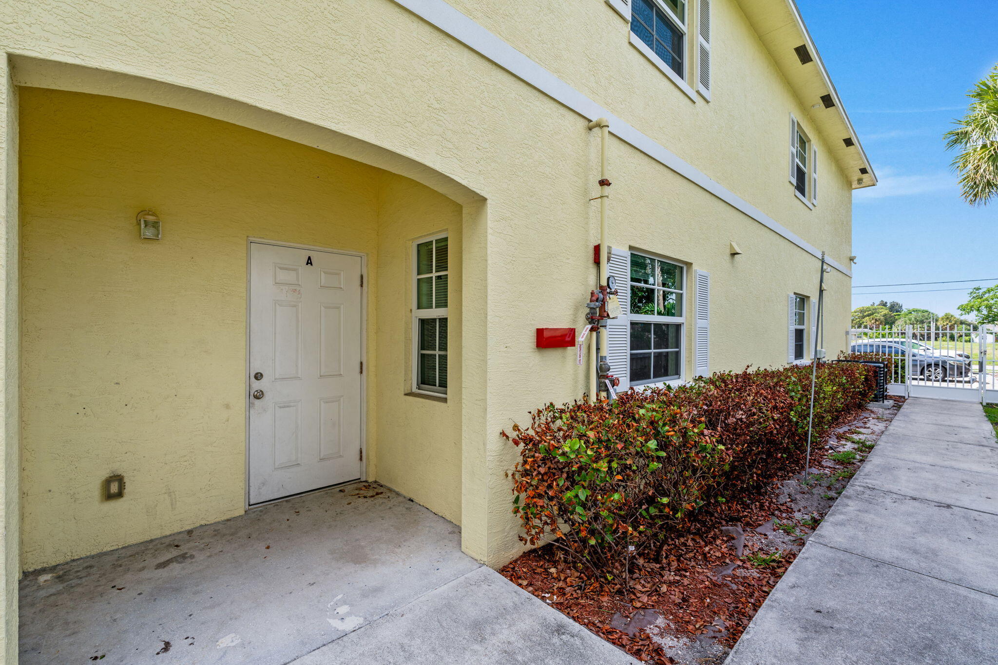 RIVIERA IN PB 2 - Residential Lease