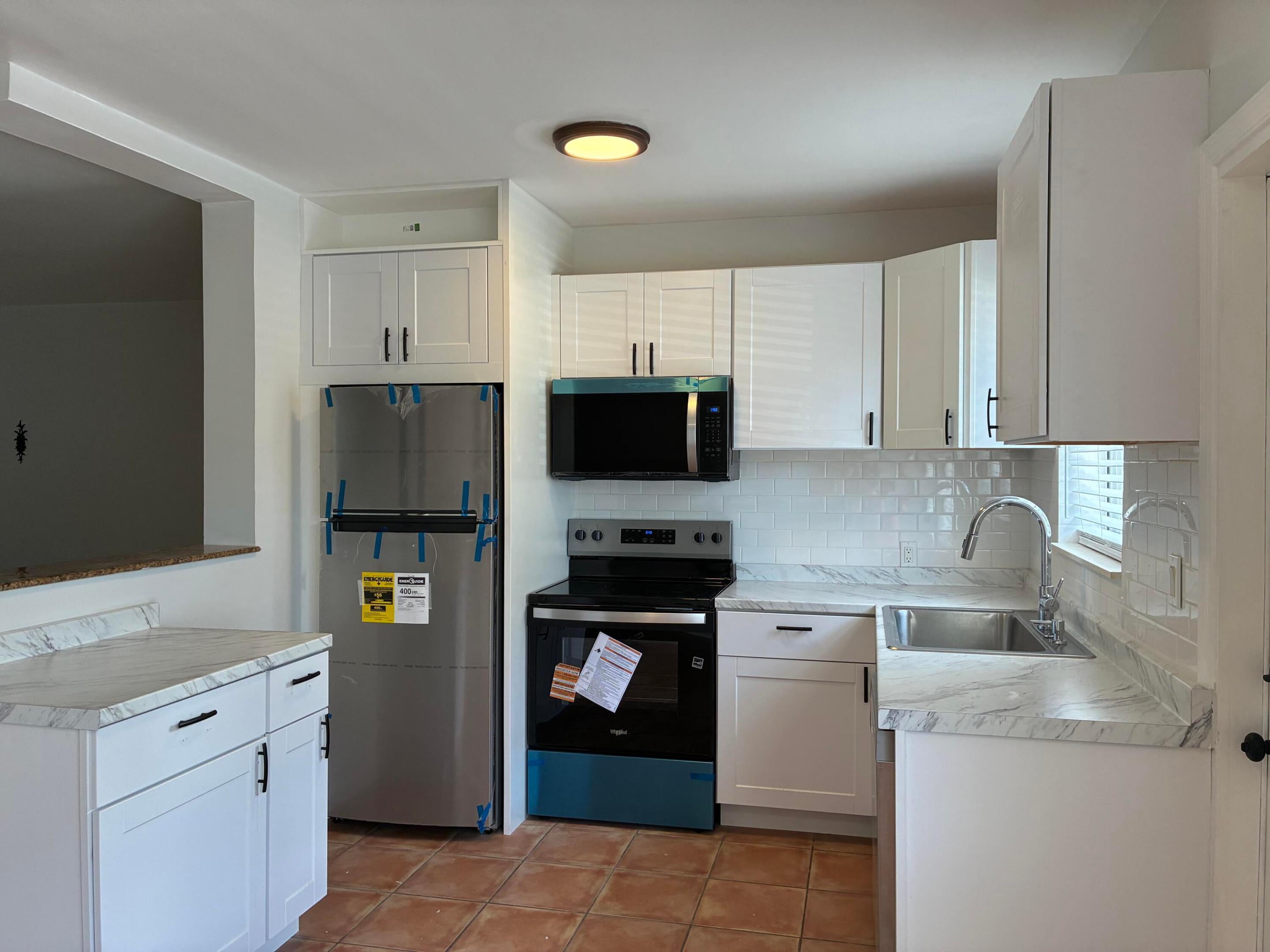 LAKE WORTH TOWN OF - Residential Lease