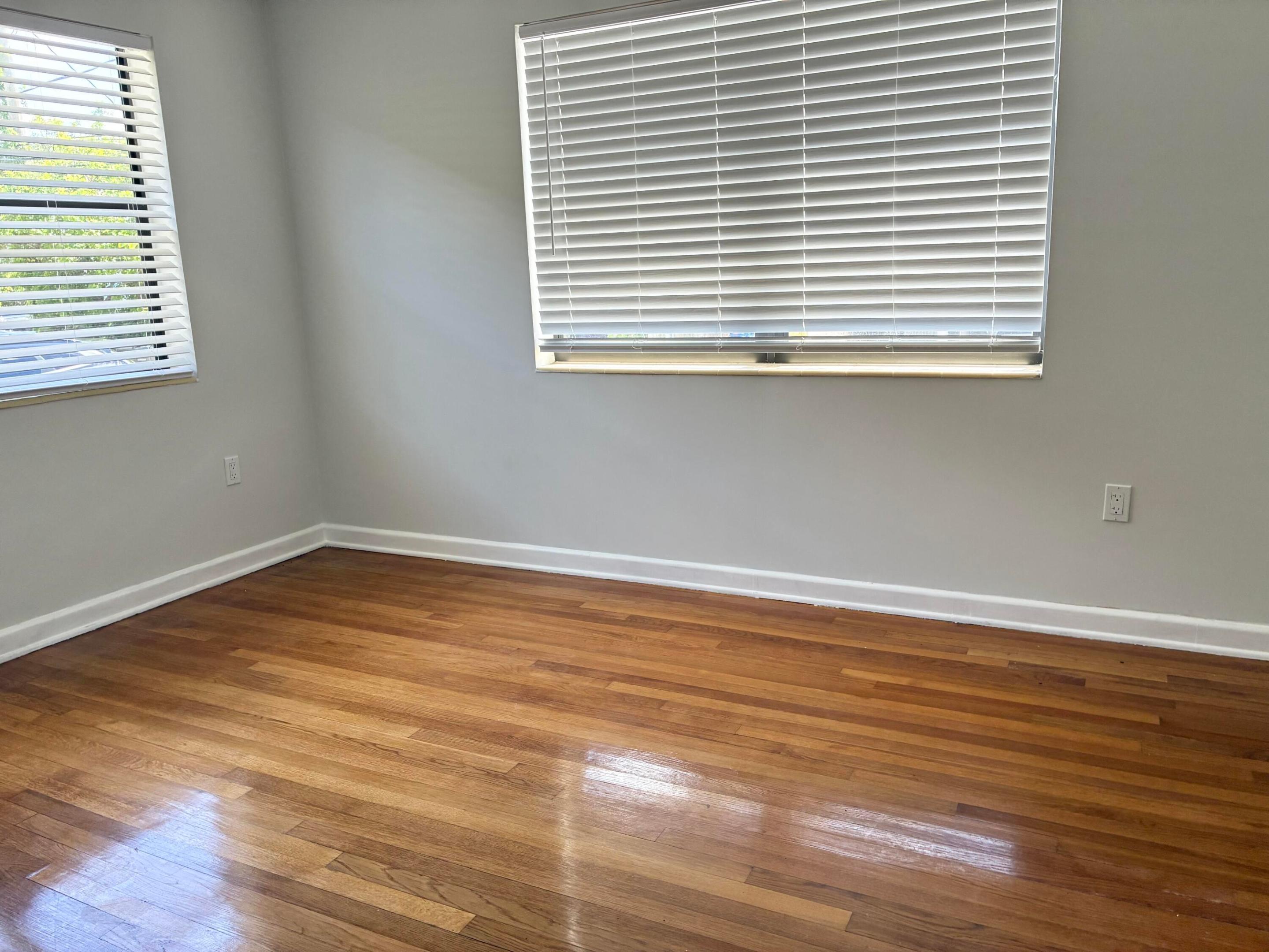 LAKE WORTH TOWN OF - Residential Lease