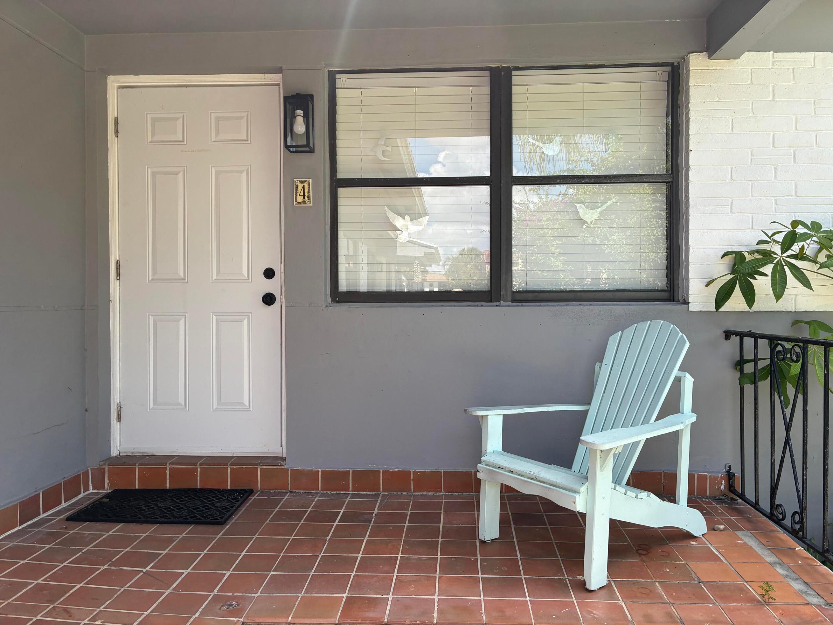 LAKE WORTH TOWN OF - Residential Lease