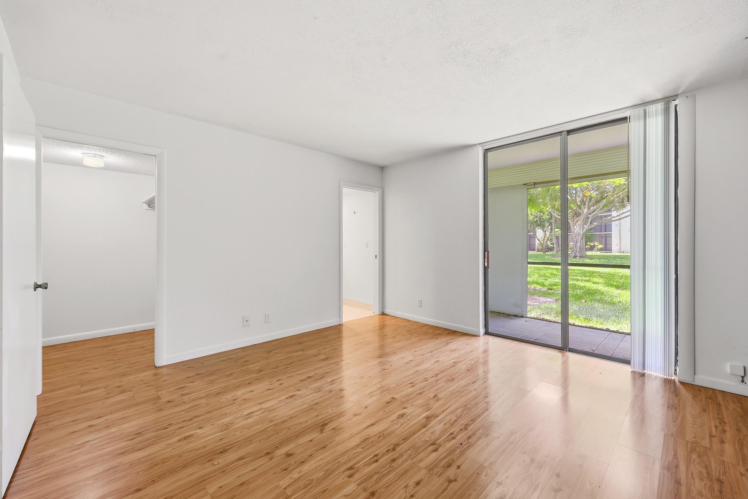 SEAGRAPE CONDO - Residential