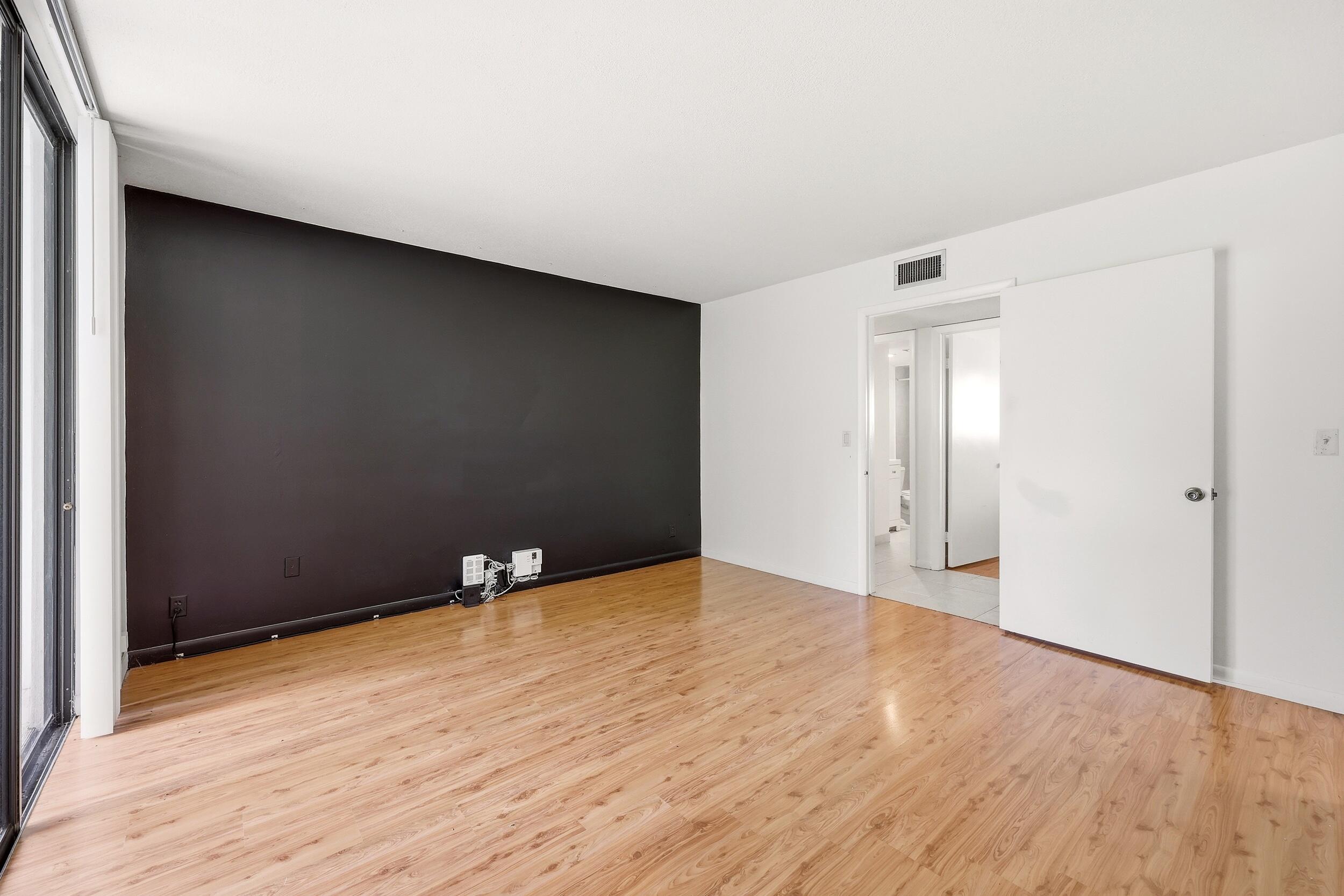 SEAGRAPE CONDO - Residential