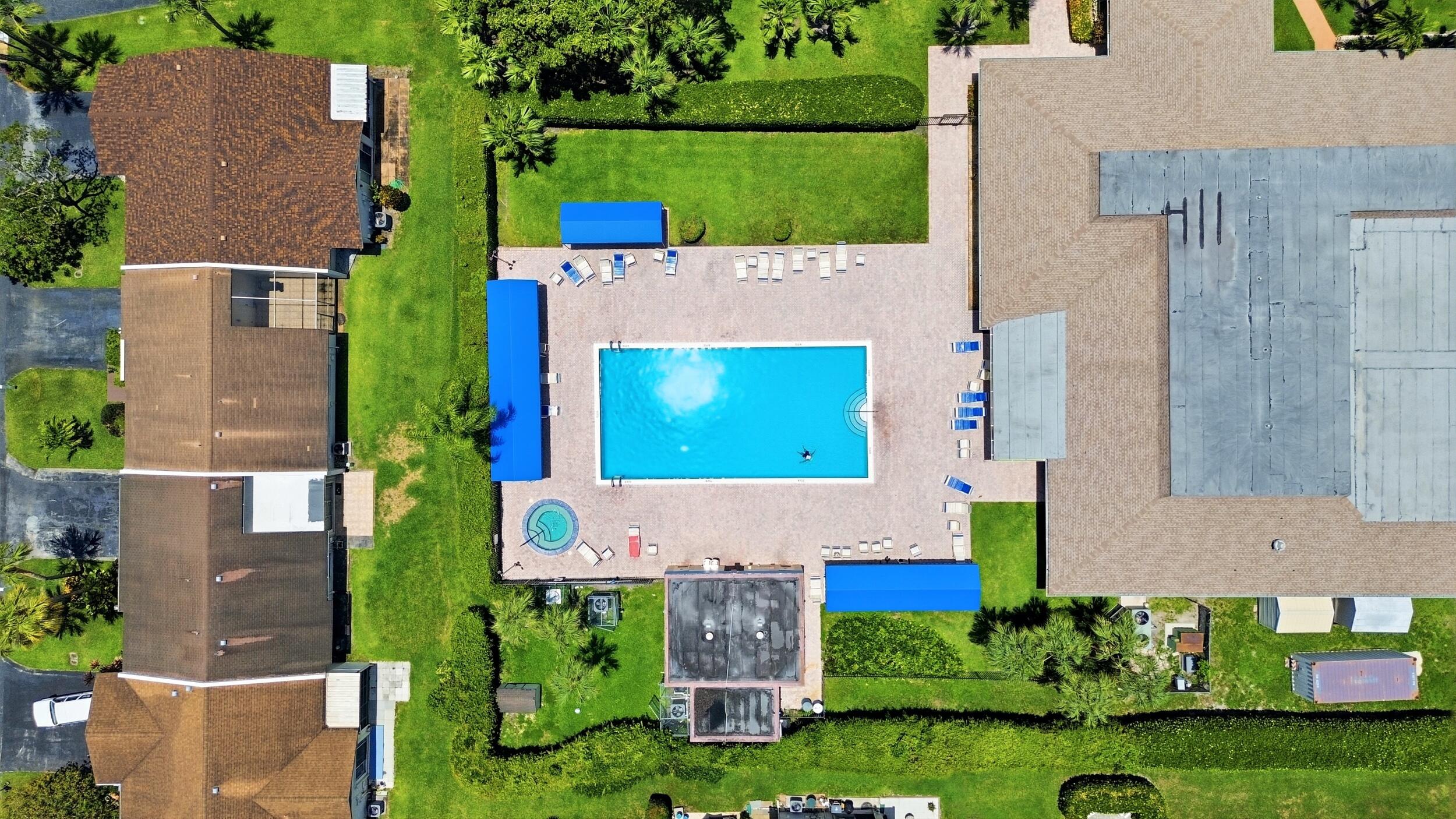 SEAGRAPE CONDO - Residential