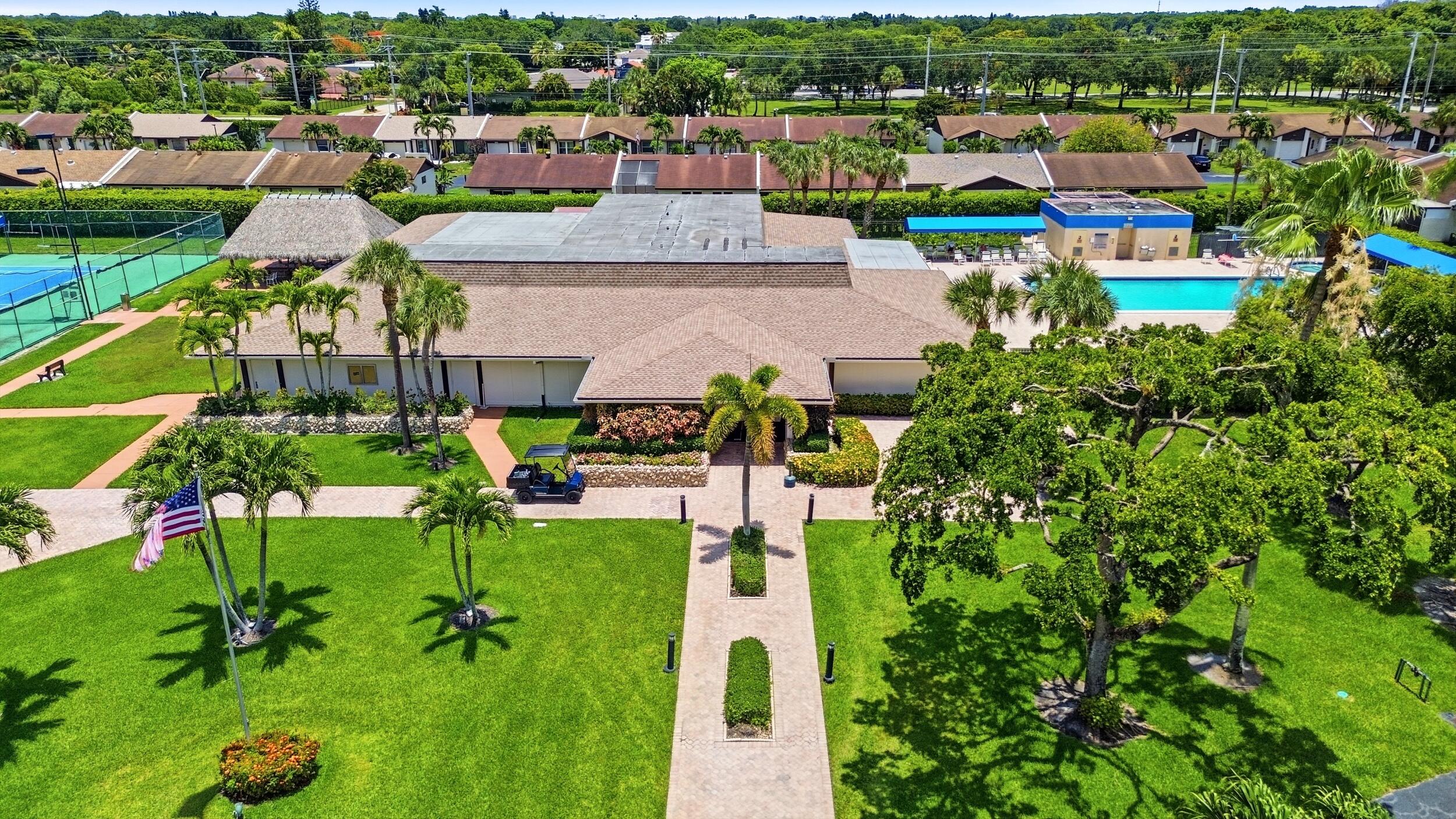 SEAGRAPE CONDO - Residential