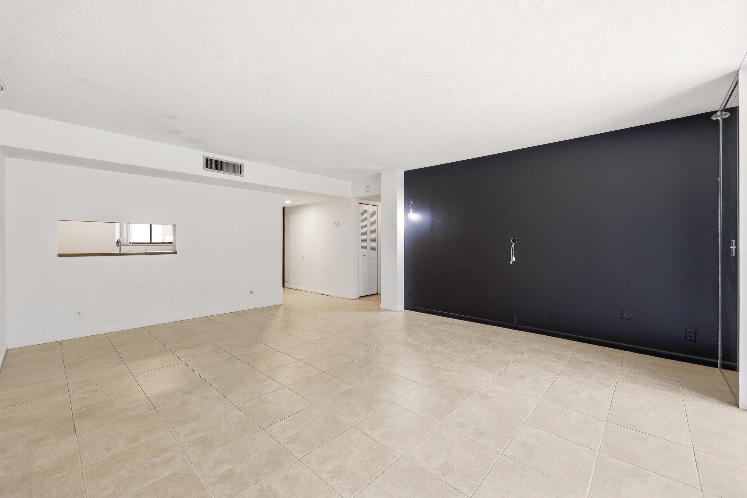 SEAGRAPE CONDO - Residential