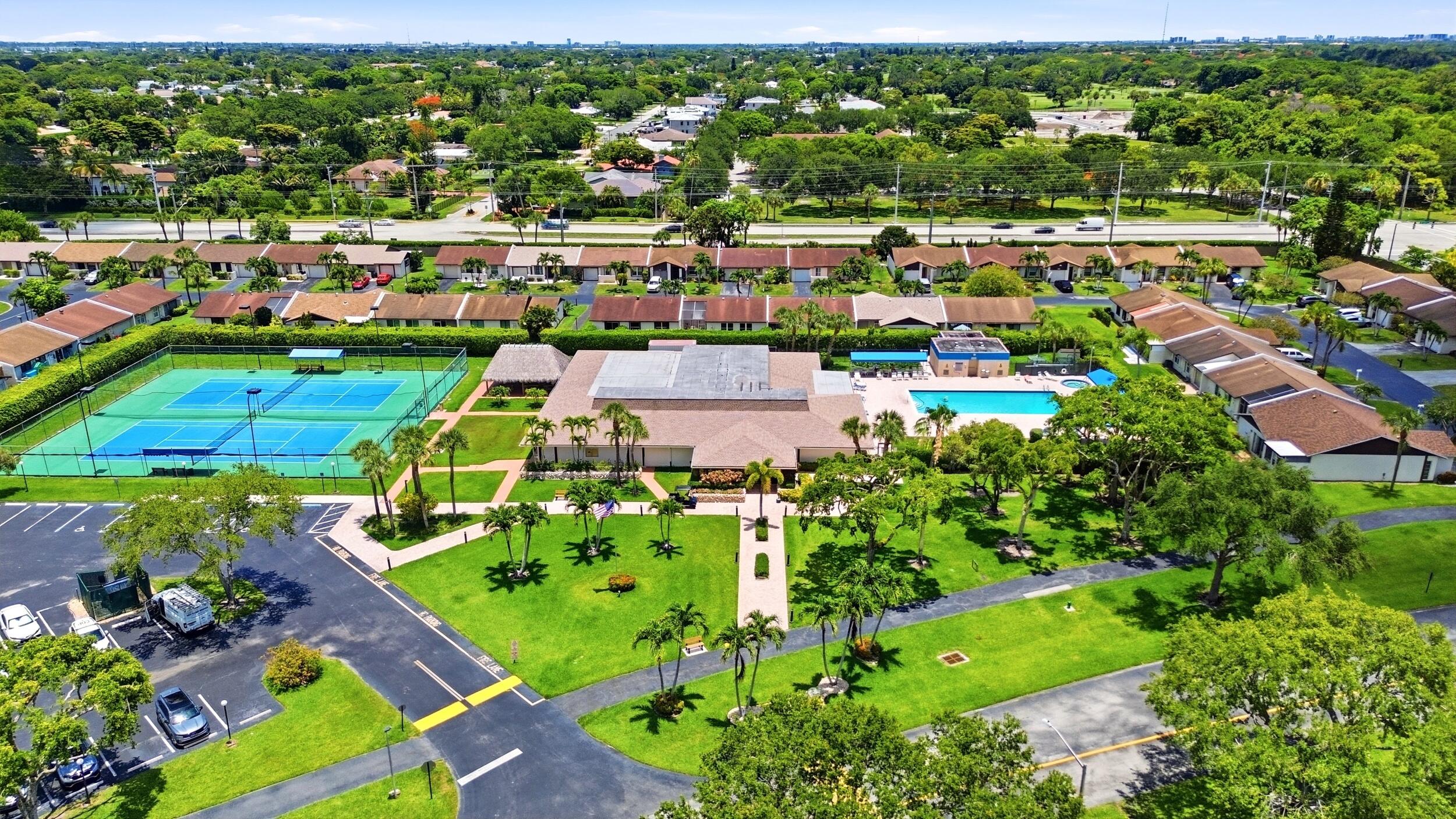 SEAGRAPE CONDO - Residential