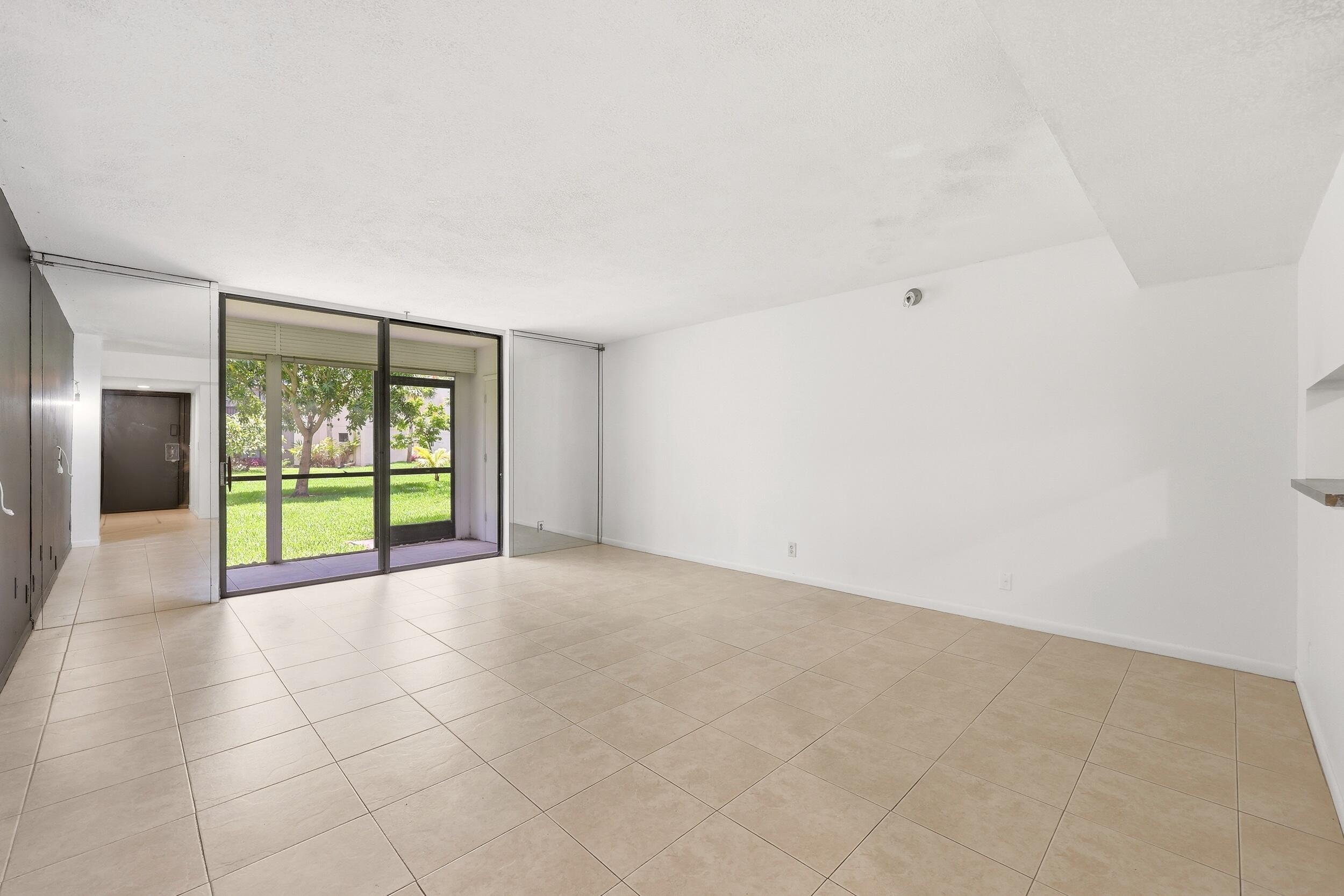 SEAGRAPE CONDO - Residential