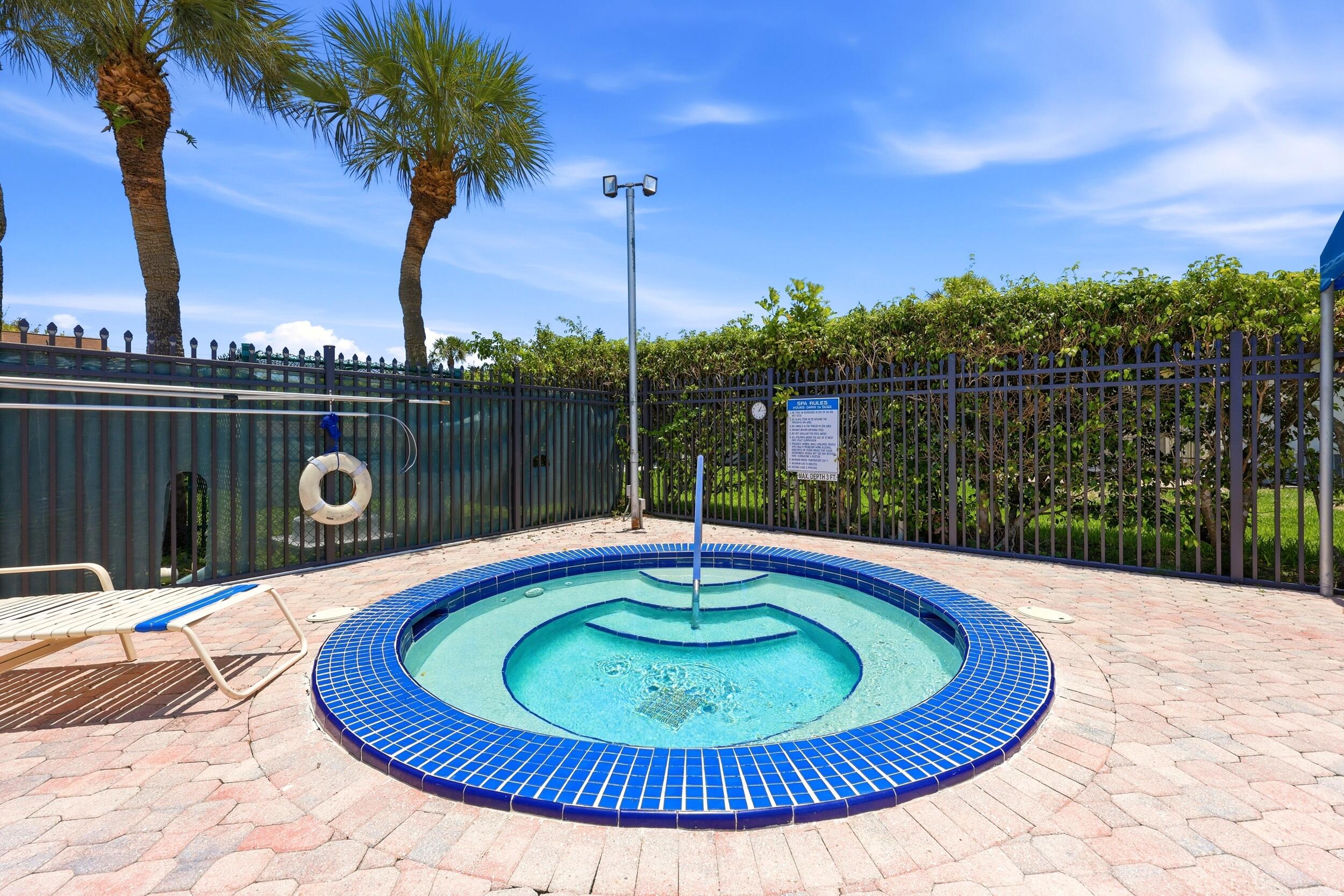 SEAGRAPE CONDO - Residential