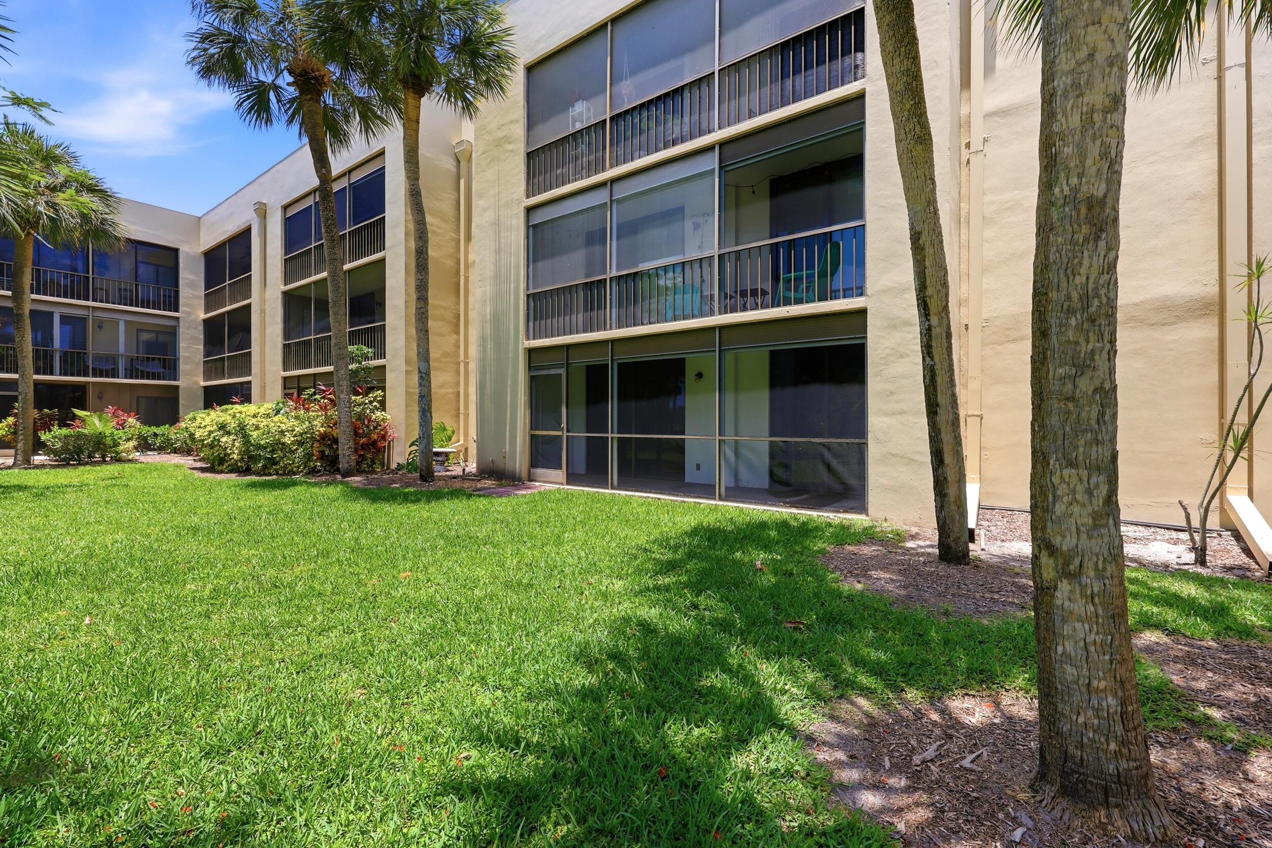SEAGRAPE CONDO - Residential