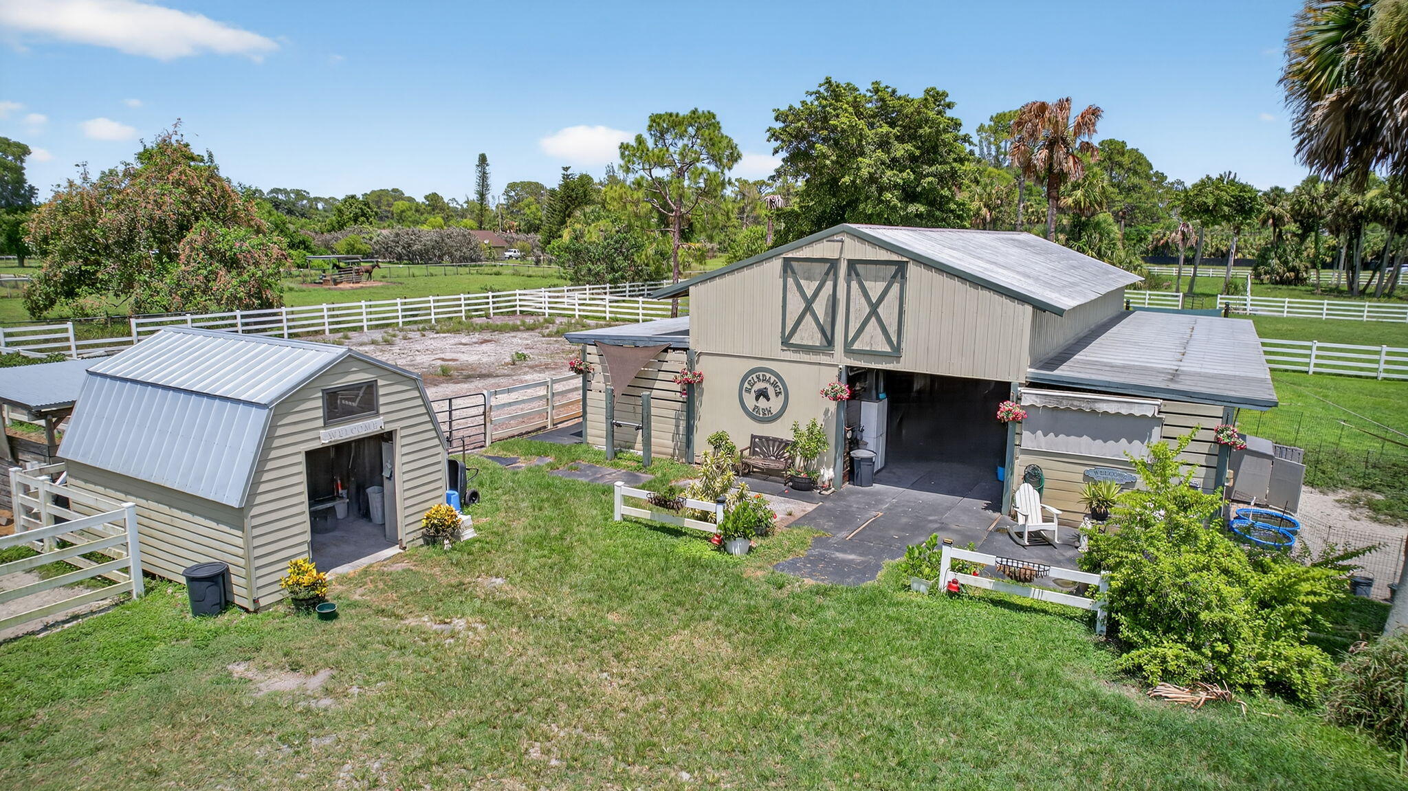LOXAHATCHEE GROVES - Residential