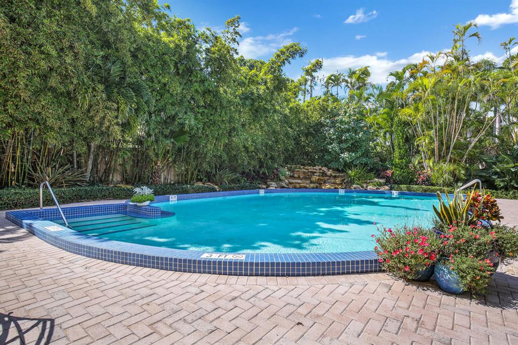 Three Thirty South Ocean Cond As In Decl In - Residential