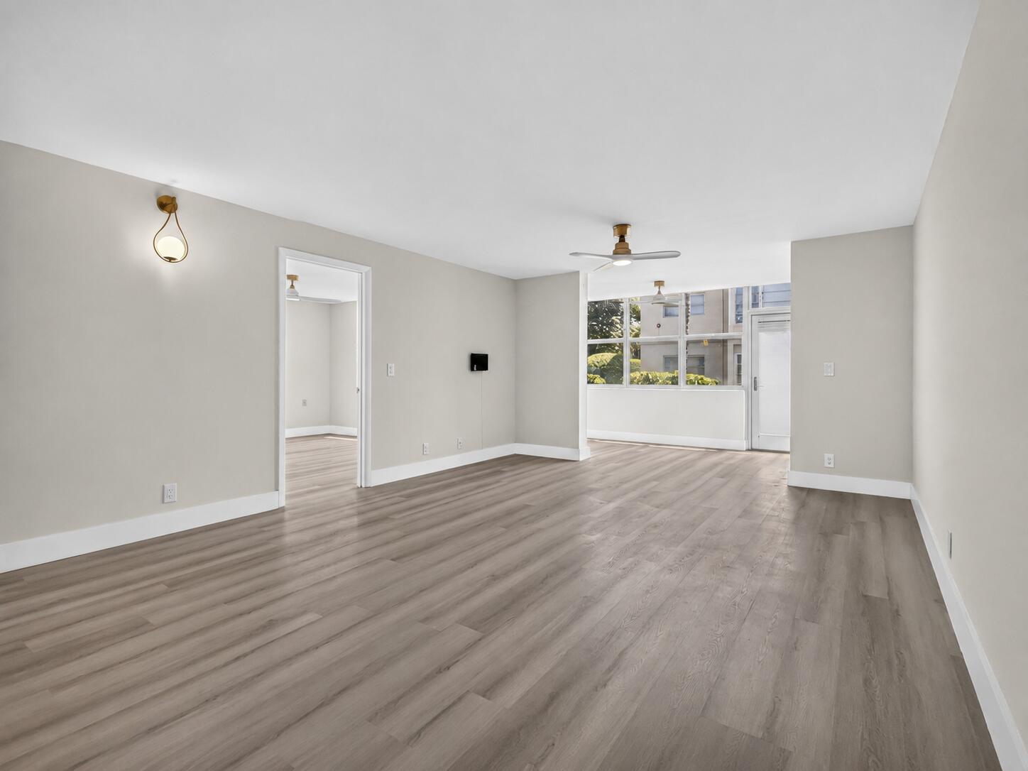 VILLAGES OF ORIOLE ABBEY CONDO - Residential