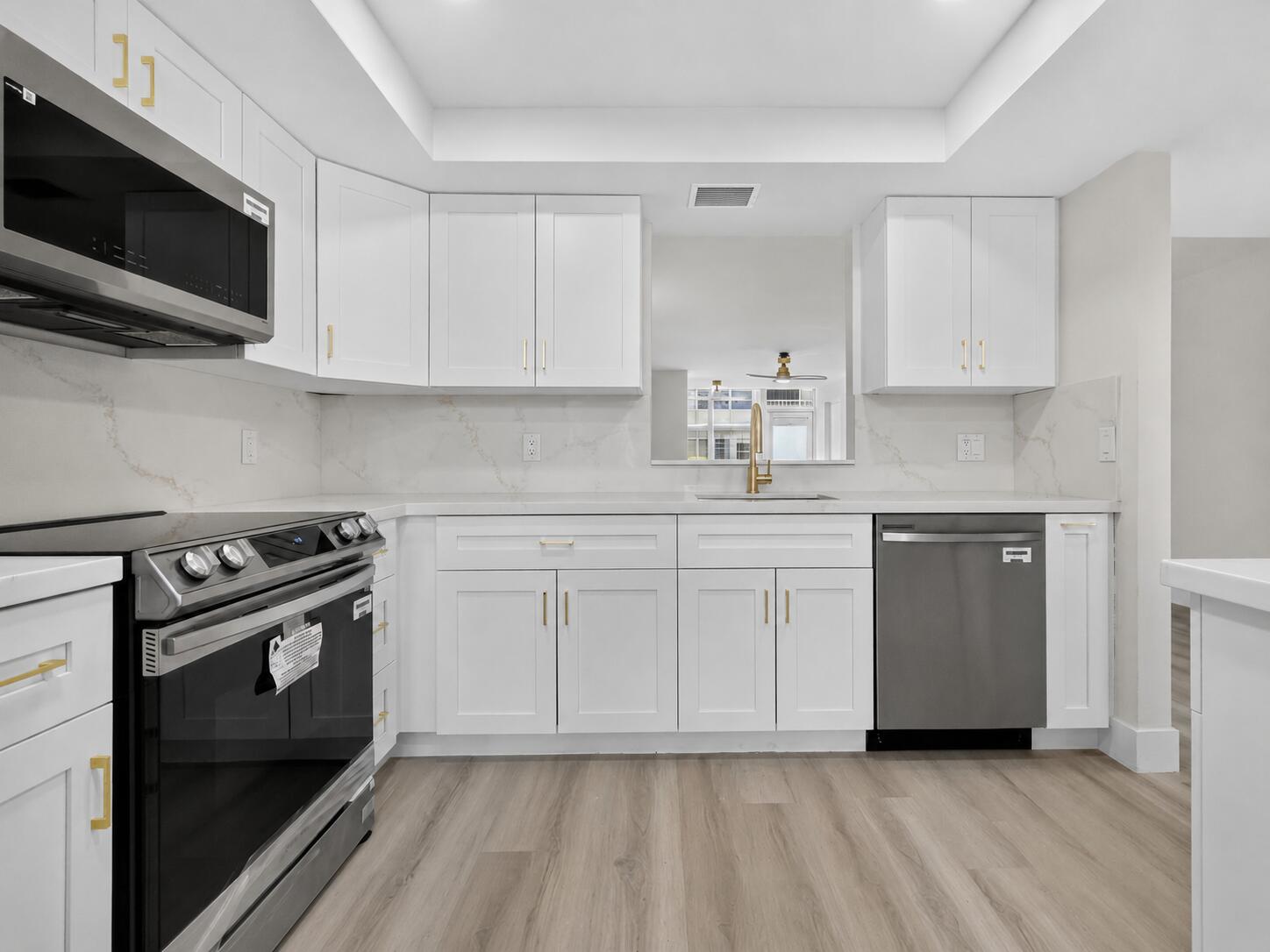 VILLAGES OF ORIOLE ABBEY CONDO - Residential