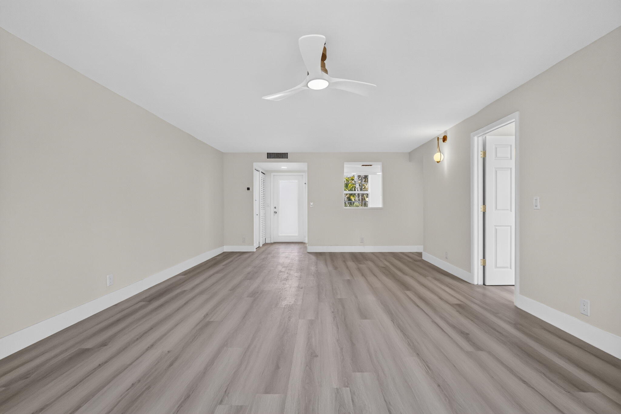 VILLAGES OF ORIOLE ABBEY CONDO - Residential